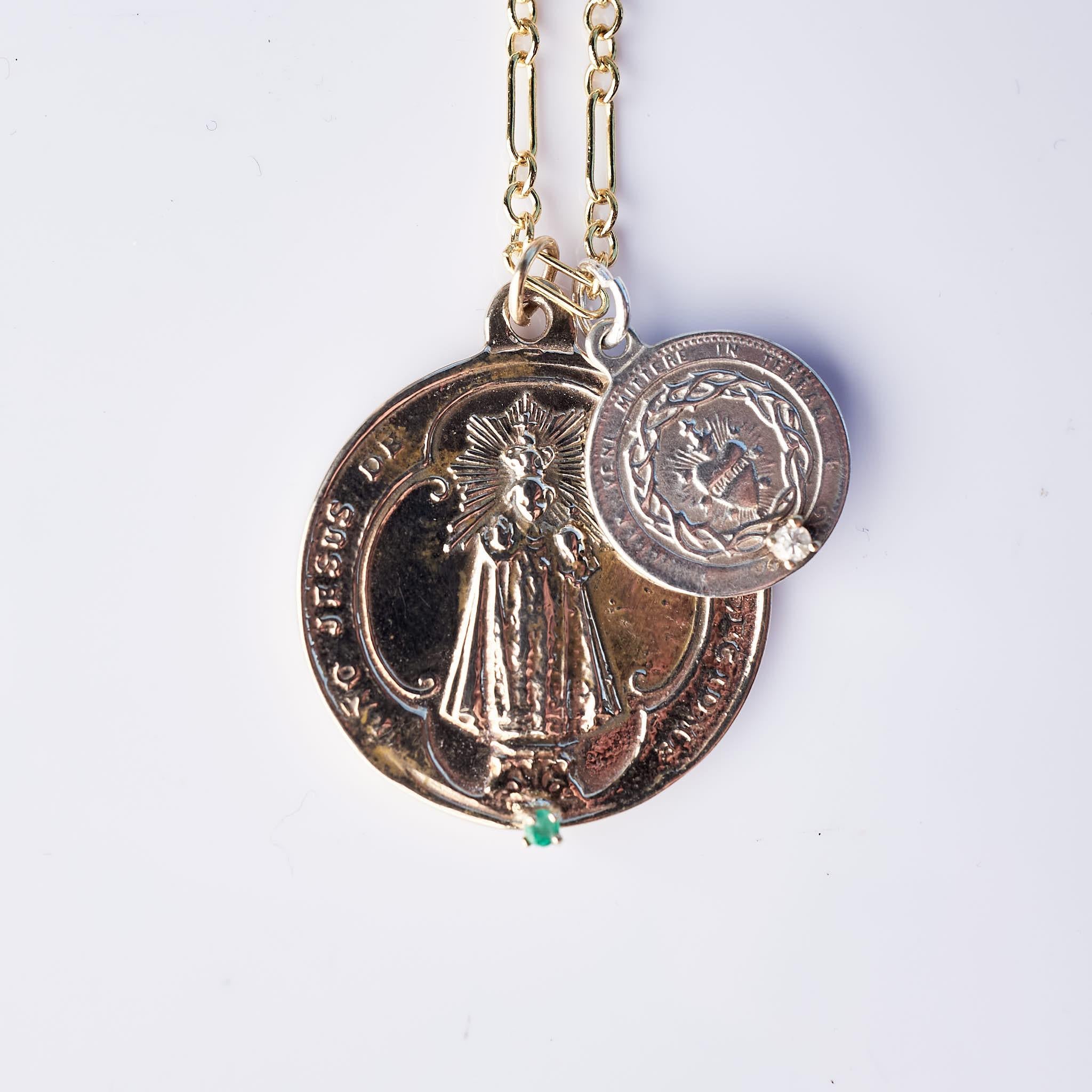 Chaîne collier en argent et bronze J Dauphin avec médaille de la Vierge Marie en forme de cœur sacré et émeraude Pour femmes en vente