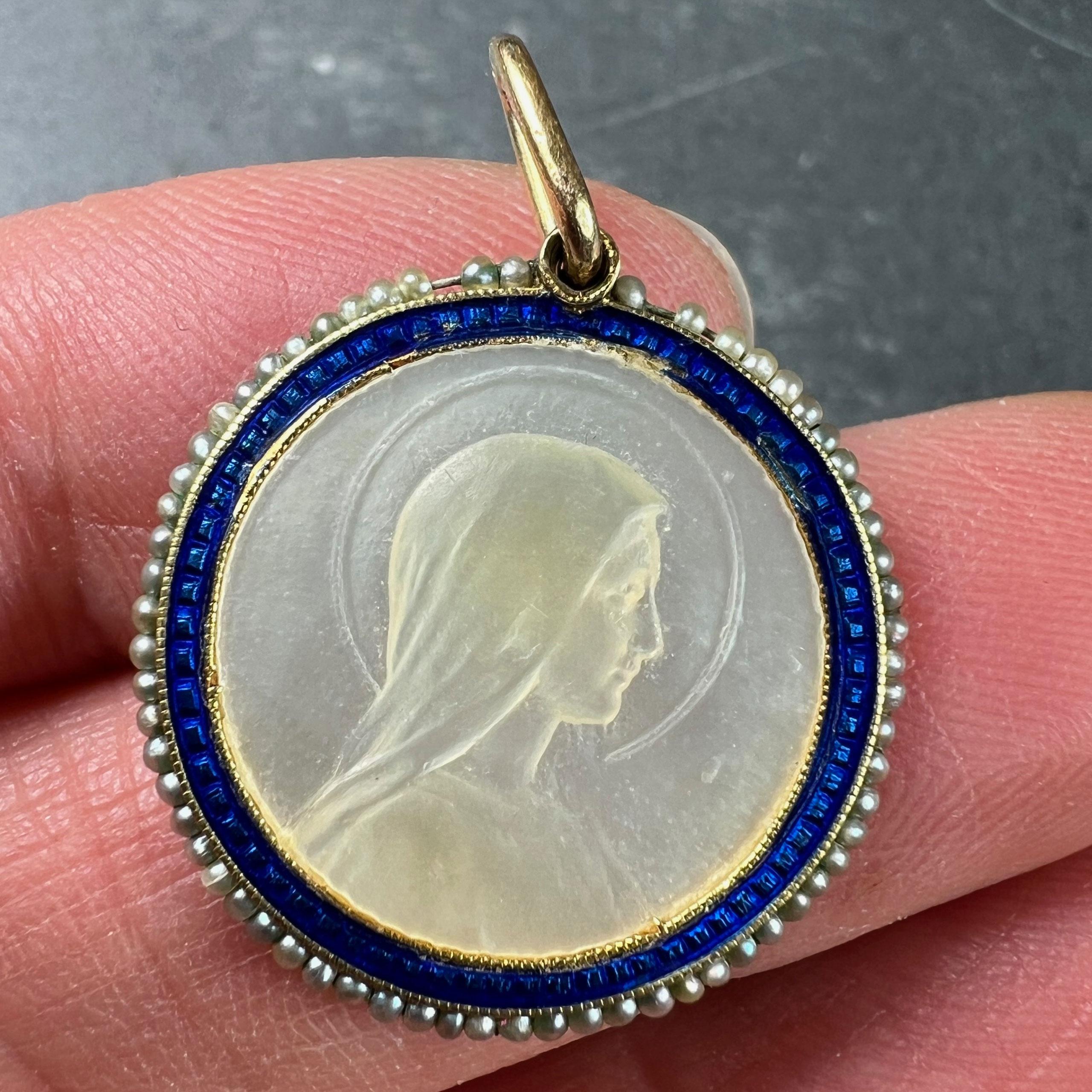 Women's or Men's Virgin Mary Mother of Pearl Enamel 18K Yellow Gold Pearl Medal Pendant For Sale