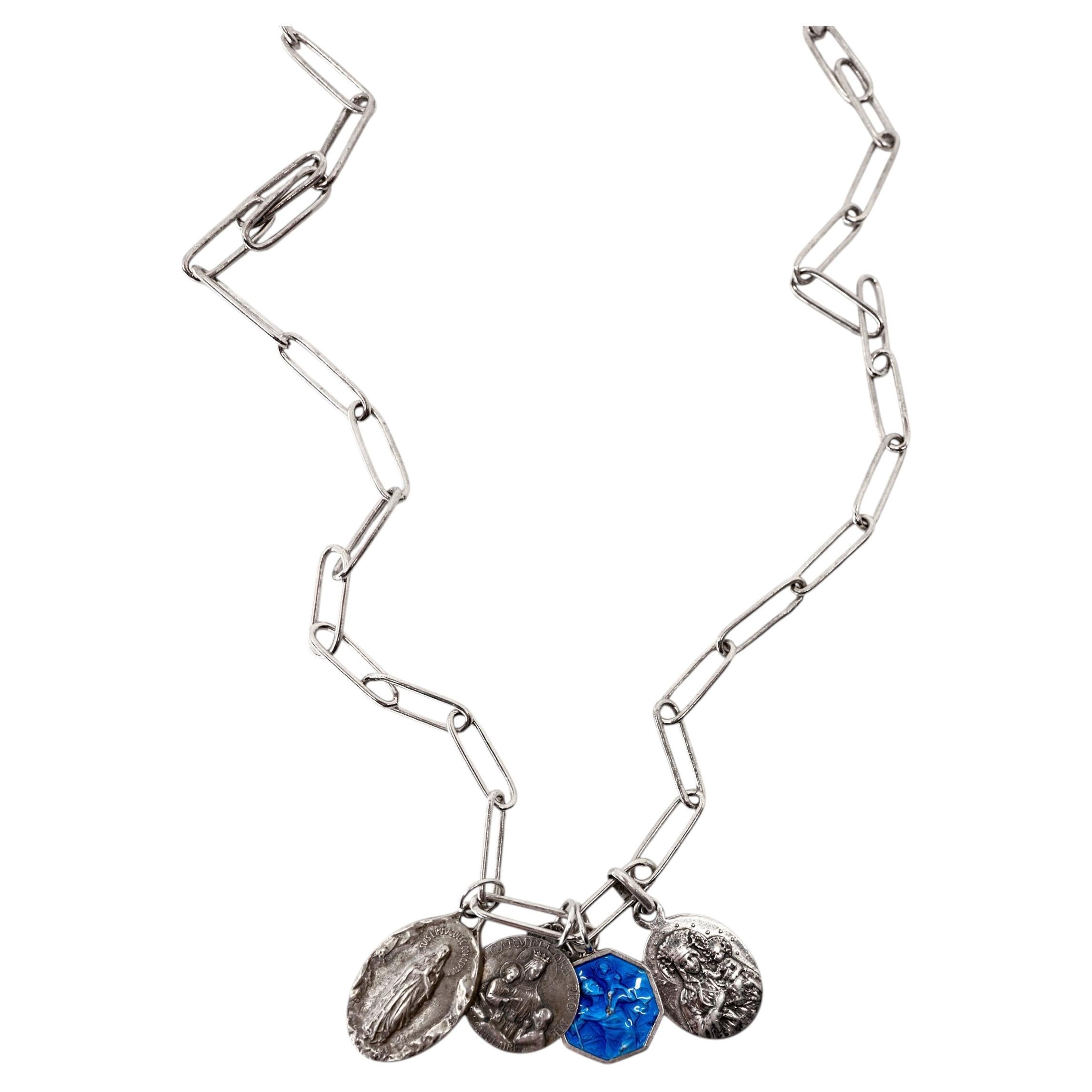 Collier Vierge Marie : médaille vintage, chaîne type « trombone », émail bleu, plaqué argent