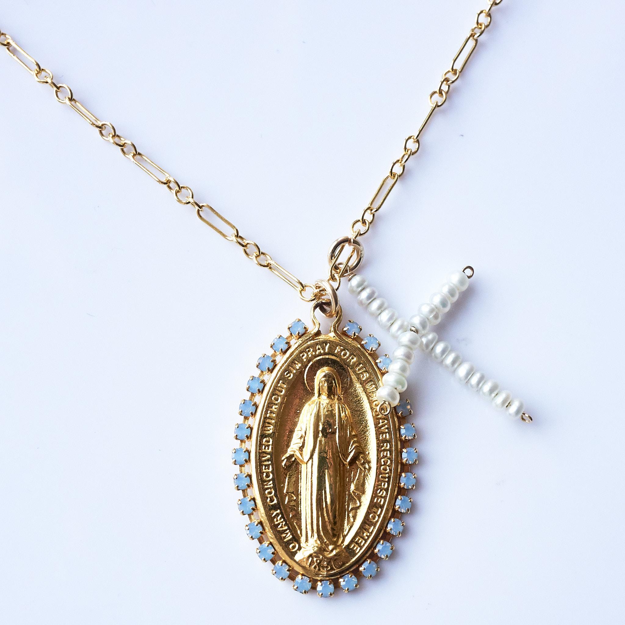 Virgin Mary Oval Medal White Pearl Cross Chain Necklace Light Blue Rhinestone In New Condition For Sale In Los Angeles, CA