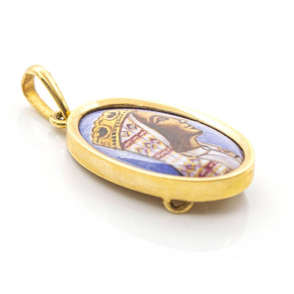 Virgin Montserrat Gold and Enamel Medal In New Condition For Sale In BARCELONA, ES