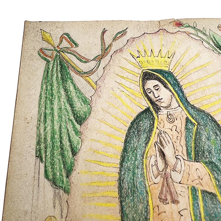 Papier Drawing colonial espagnol coloré à la main Virgin of Guadalupe, signé Mexique en vente