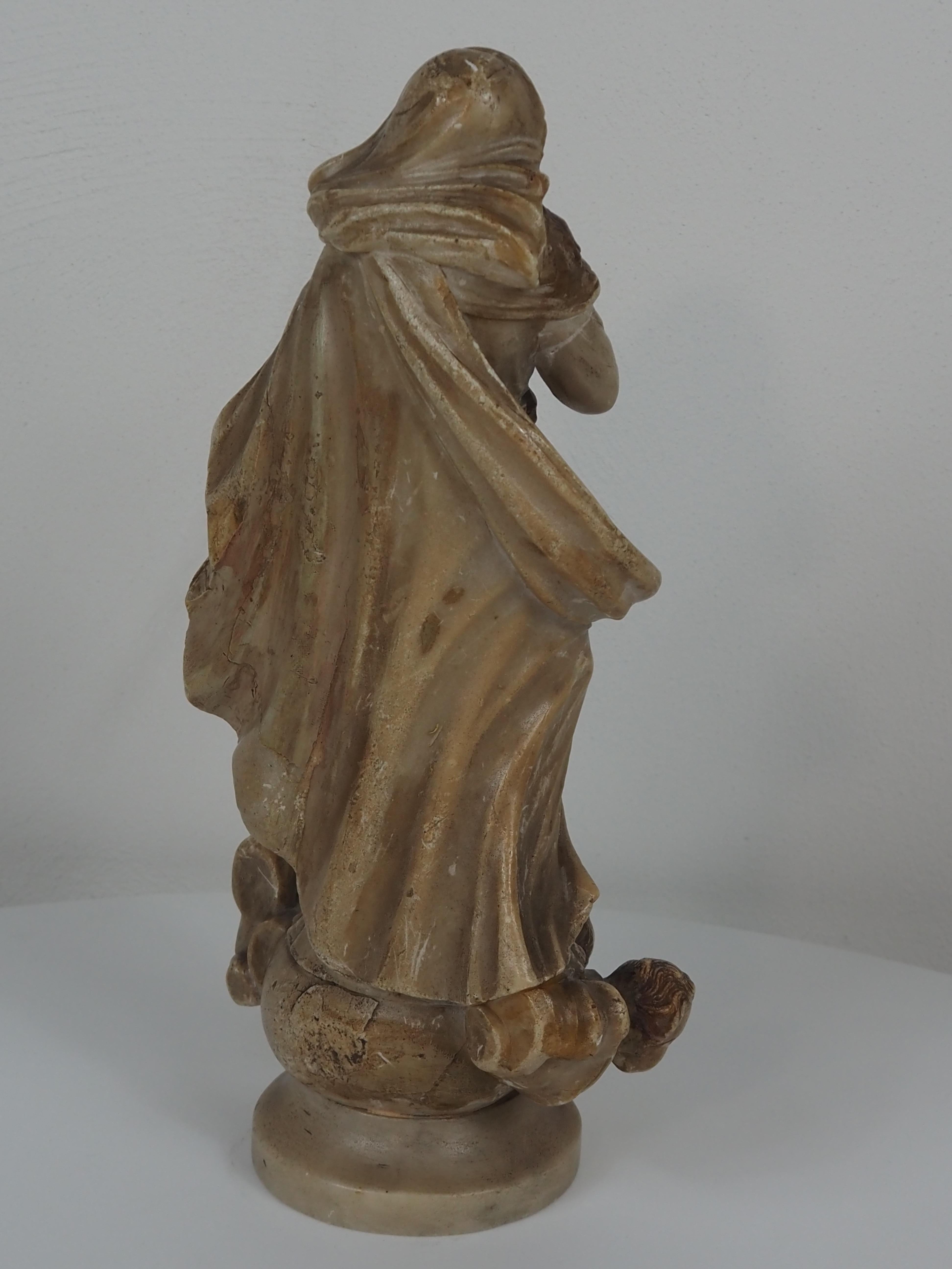 Vierge de l'Immaculée Conception, Sculpture luso-brésilienne du XVIIIe siècle en vente 3