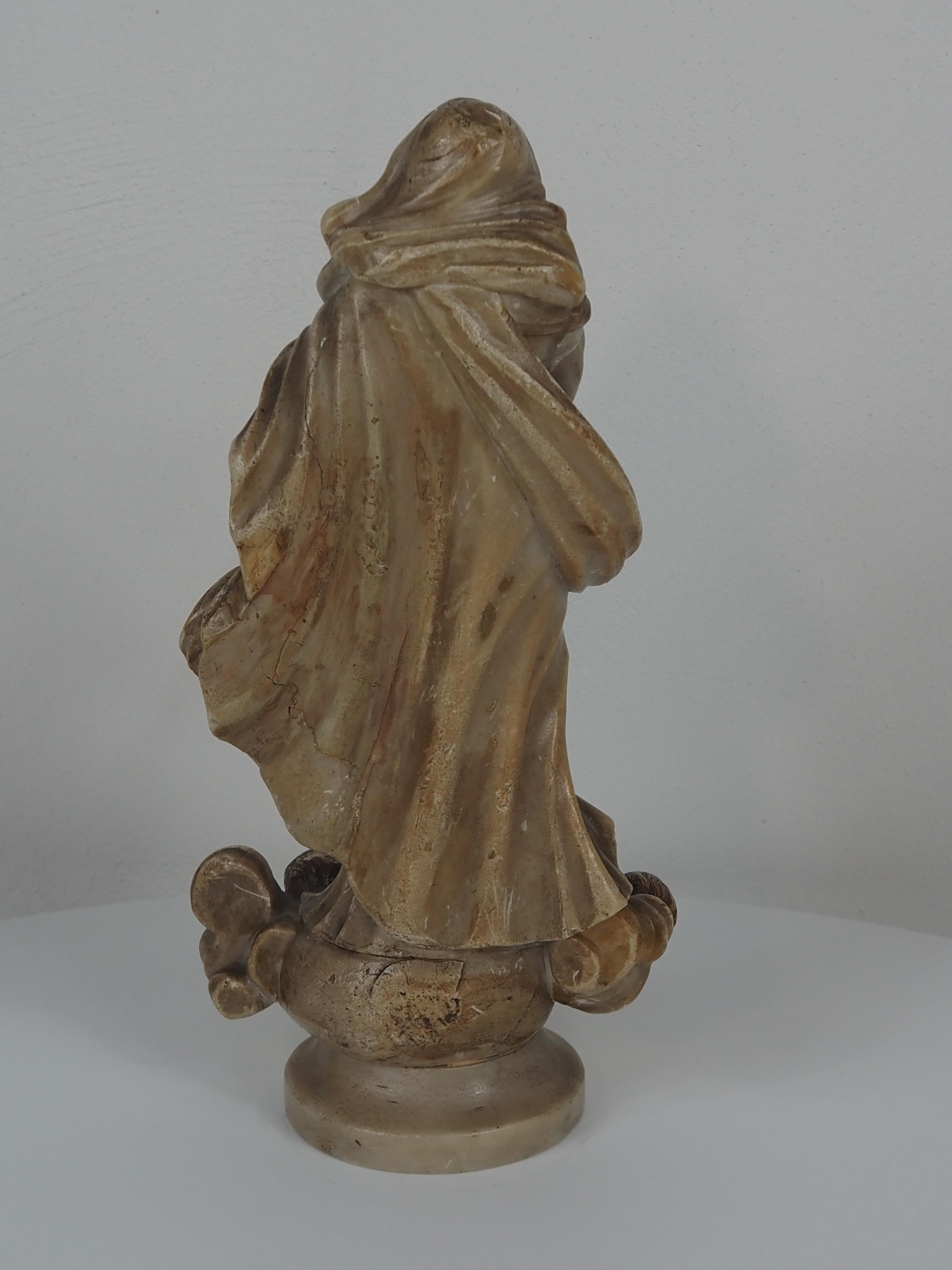 Vierge de l'Immaculée Conception, Sculpture luso-brésilienne du XVIIIe siècle en vente 4