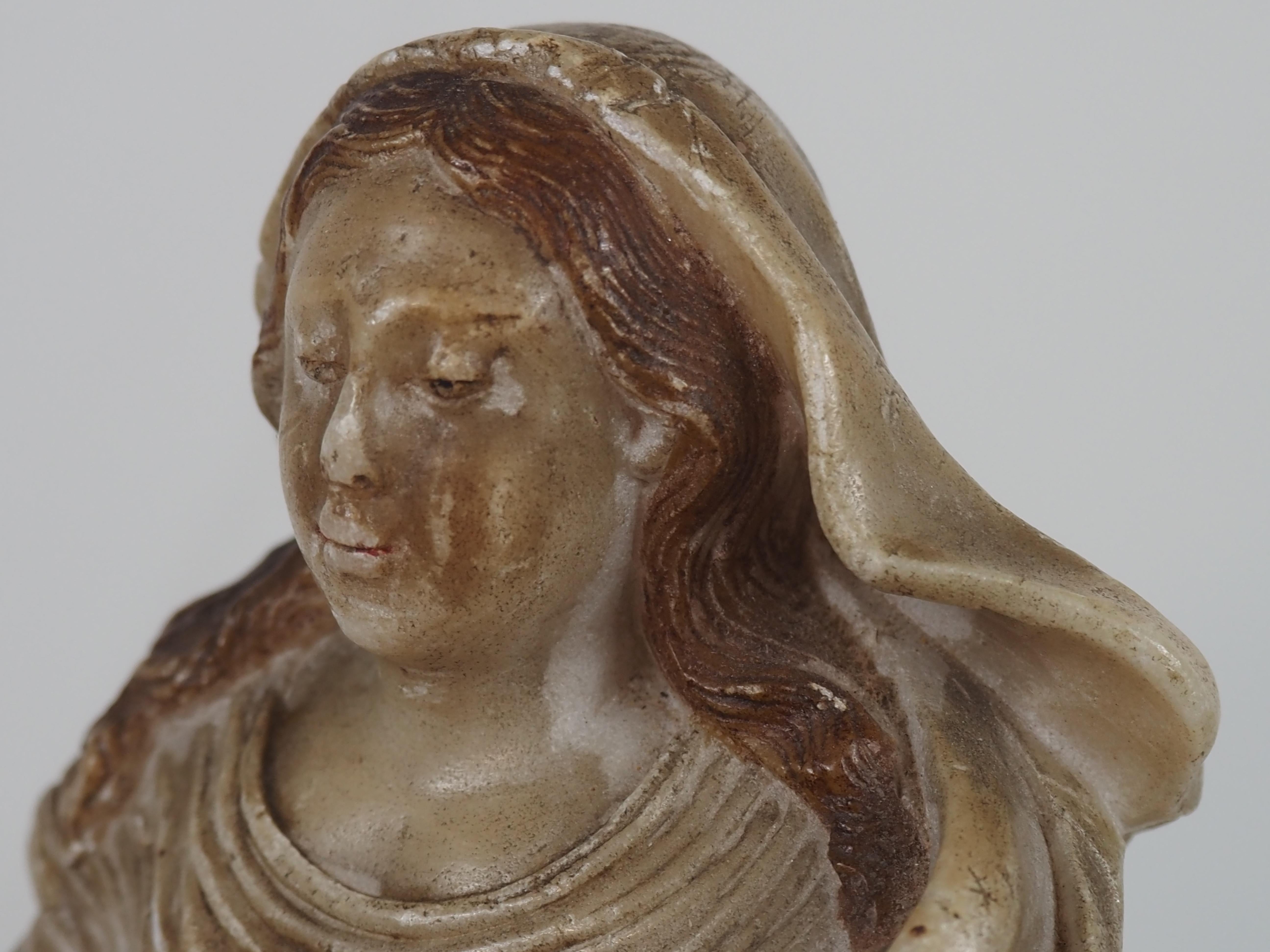 Vierge de l'Immaculée Conception, Sculpture luso-brésilienne du XVIIIe siècle en vente 10