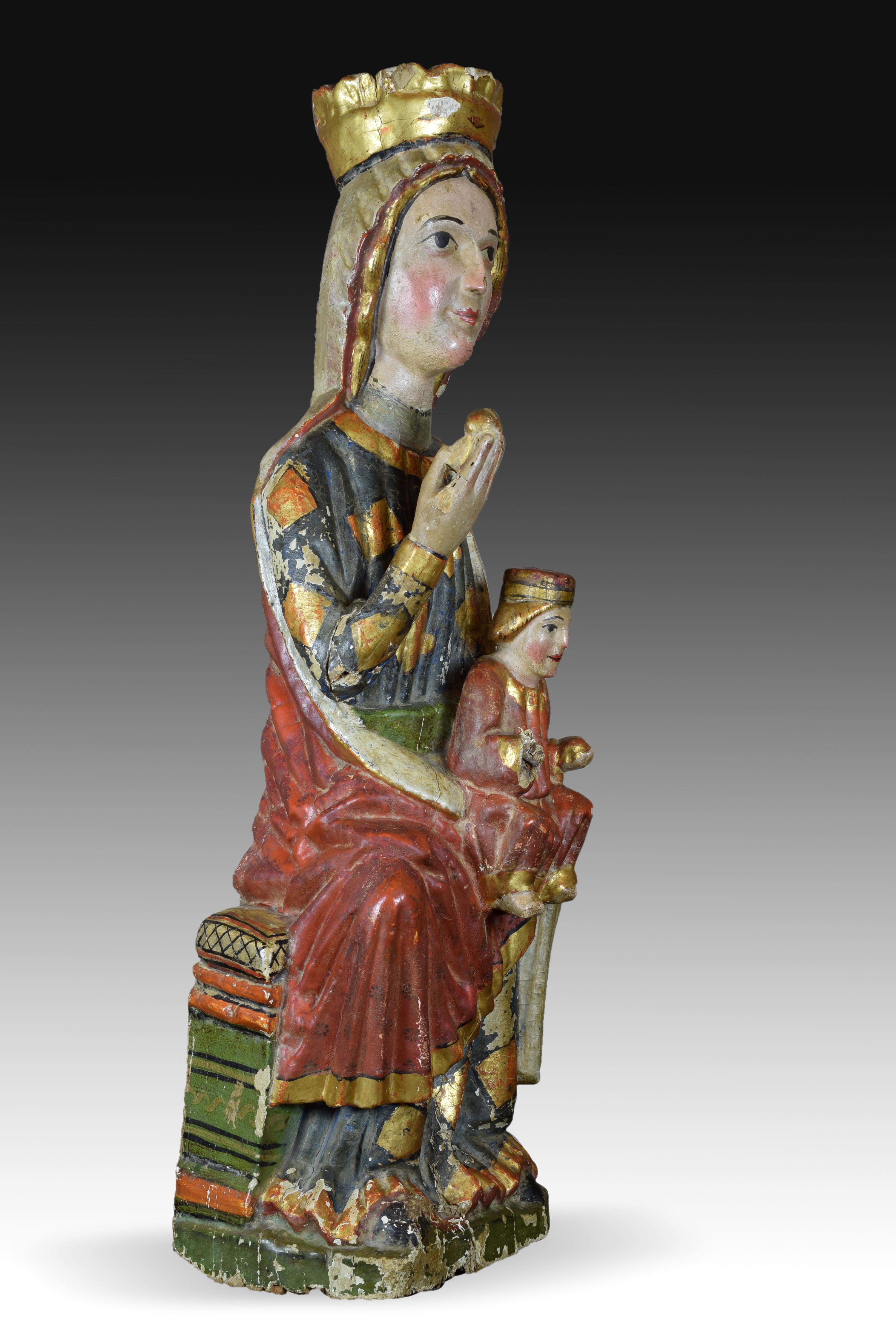 Gothic Virgin with Child. Carved and polychrome wood. Spanish school, 13th century. For Sale