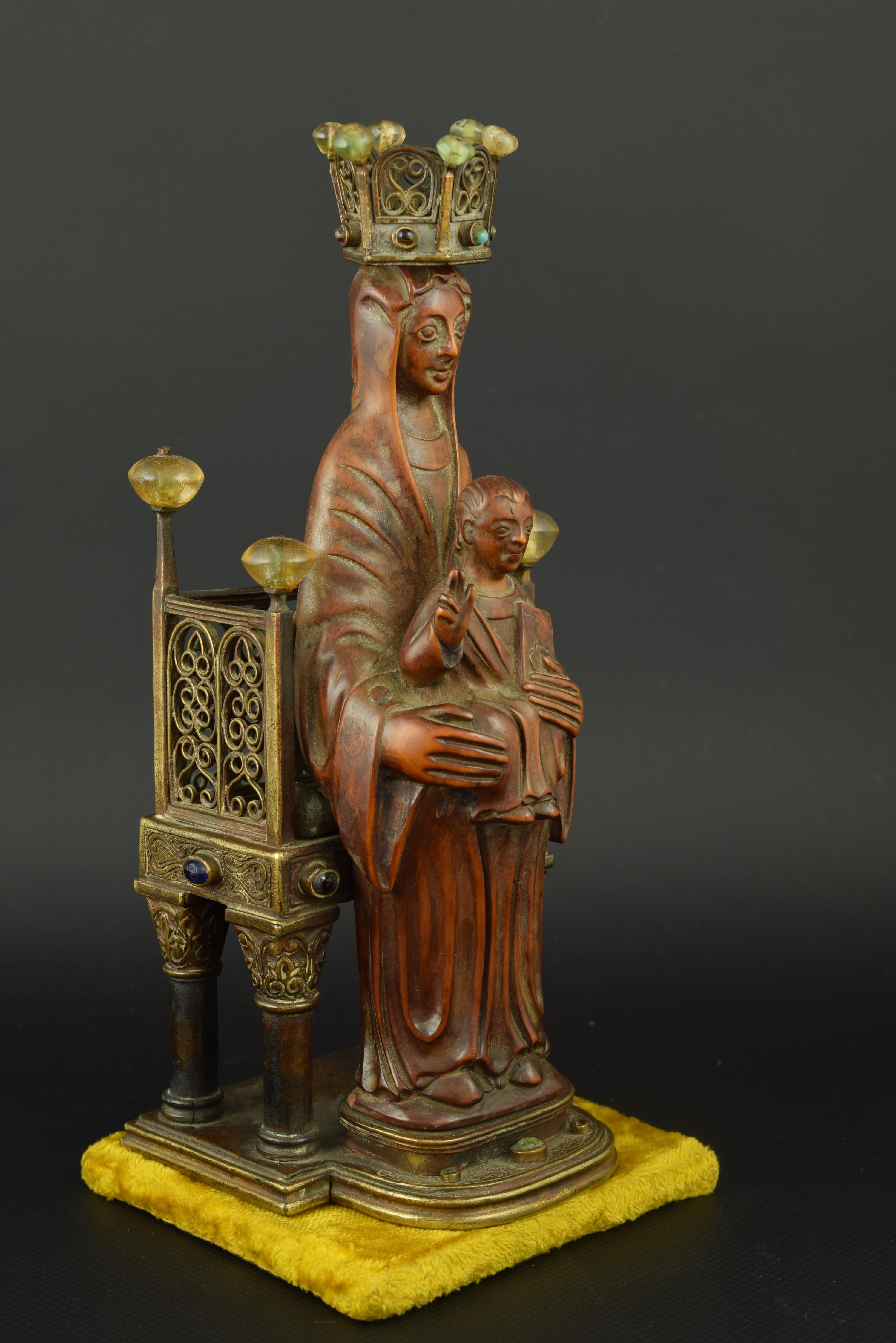 Virgin with Child Enthroned, Bois de Bois, Bronze et Cristal de roche Sculpté, 19ème Siècle en vente 4