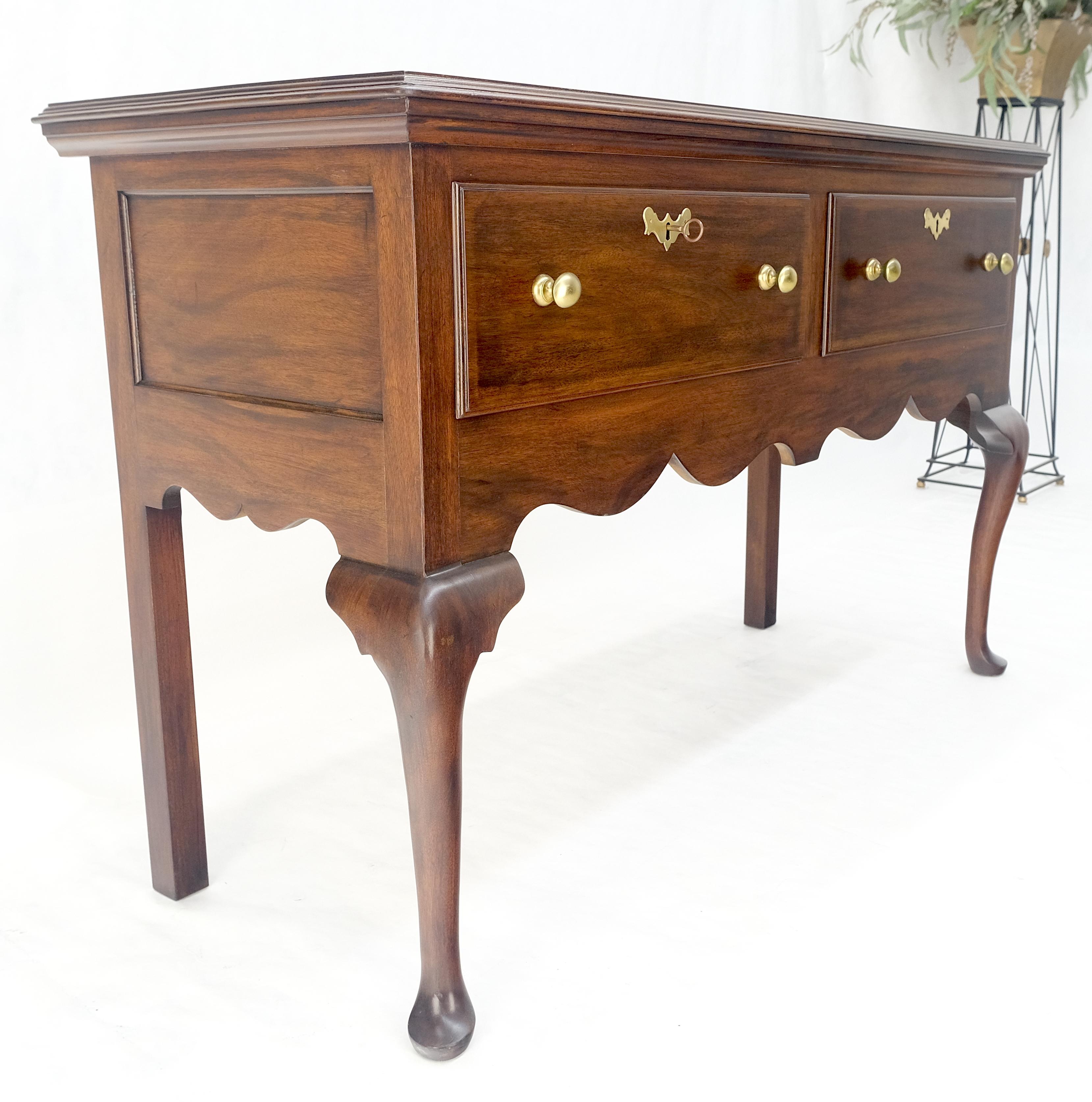 Buffet à double tiroir Henkel Harris, Virginia Galleries en vente 4