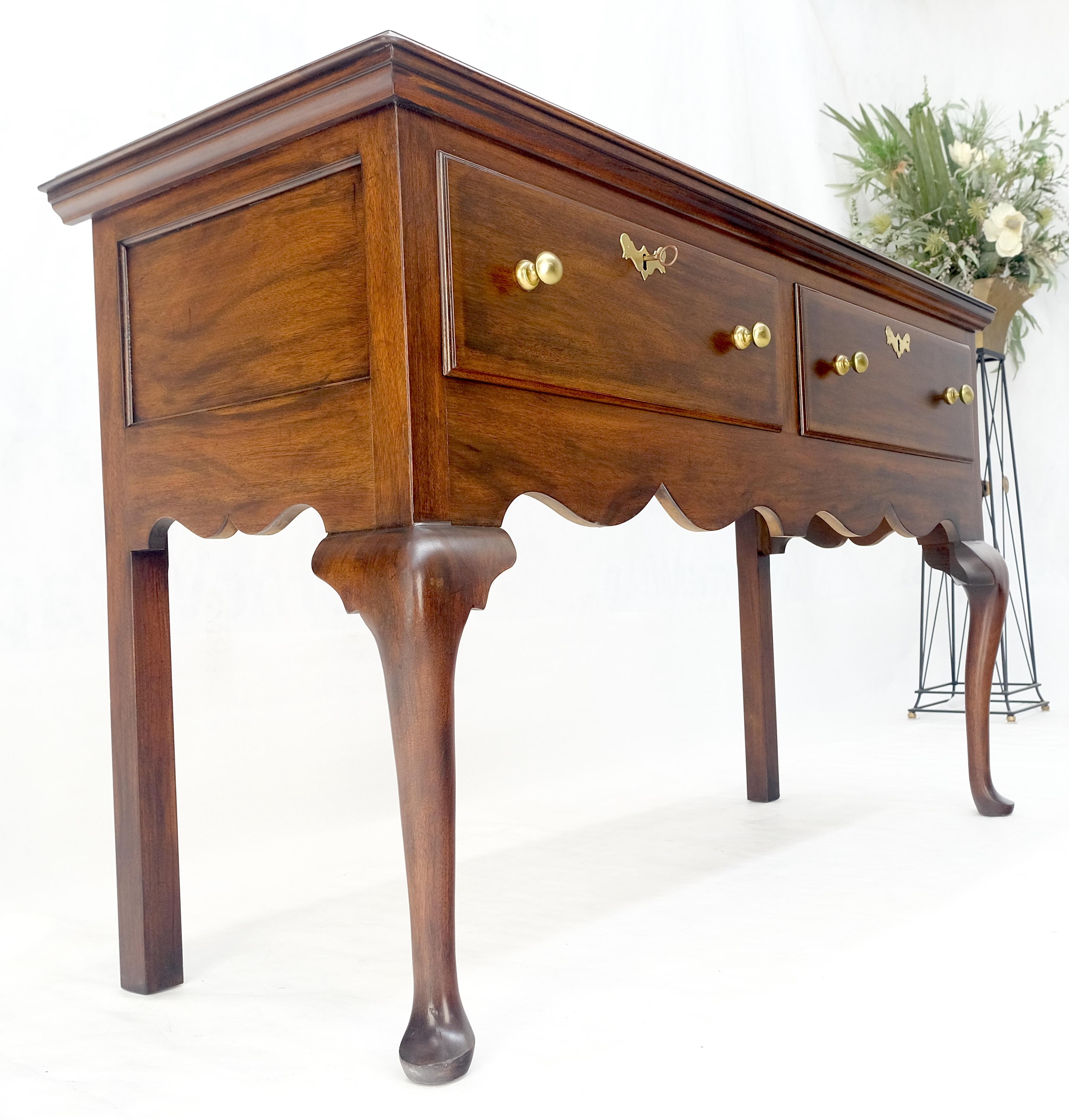 Buffet à double tiroir Henkel Harris, Virginia Galleries en vente 5