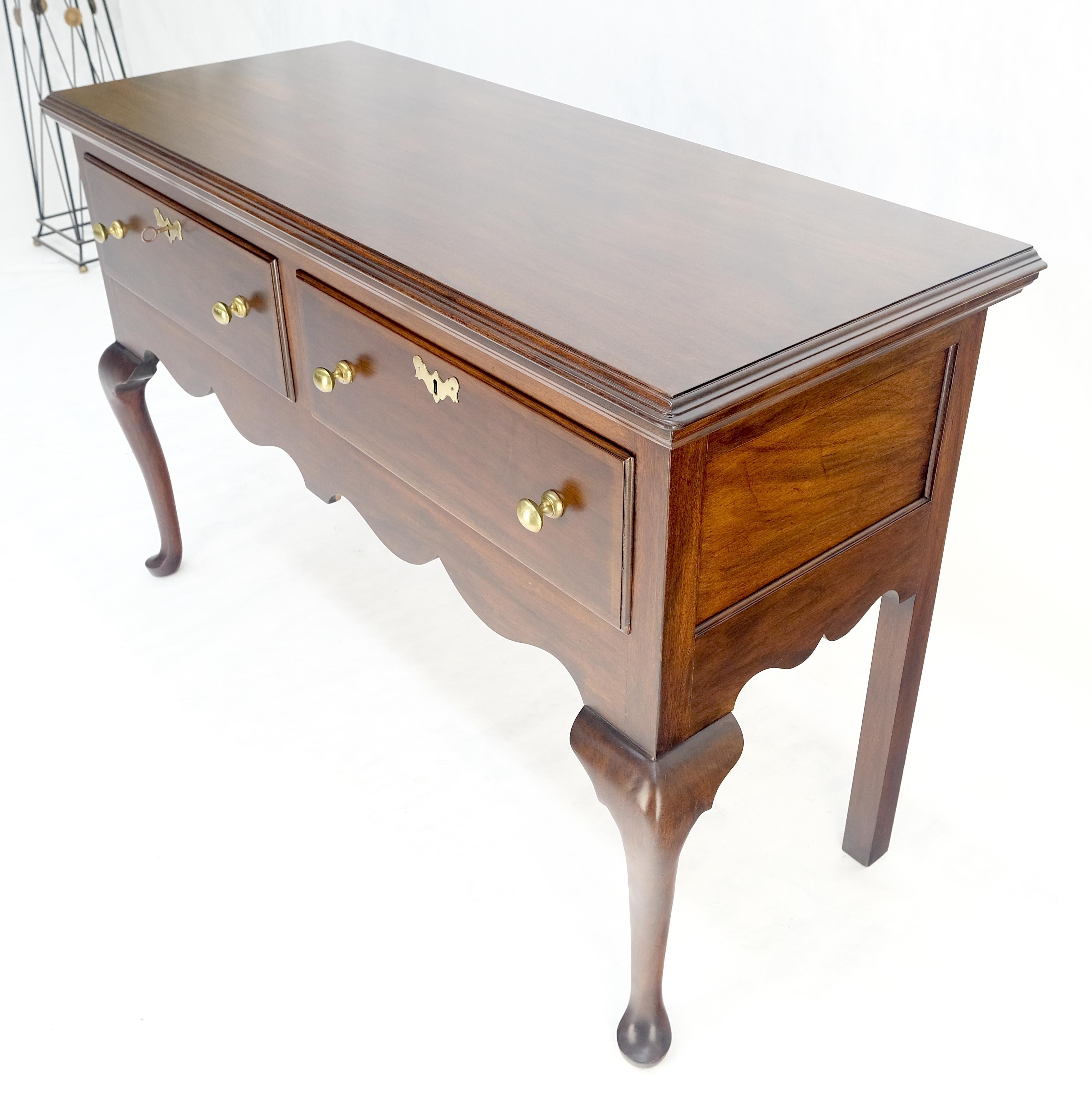 Buffet à double tiroir Henkel Harris, Virginia Galleries en vente 6