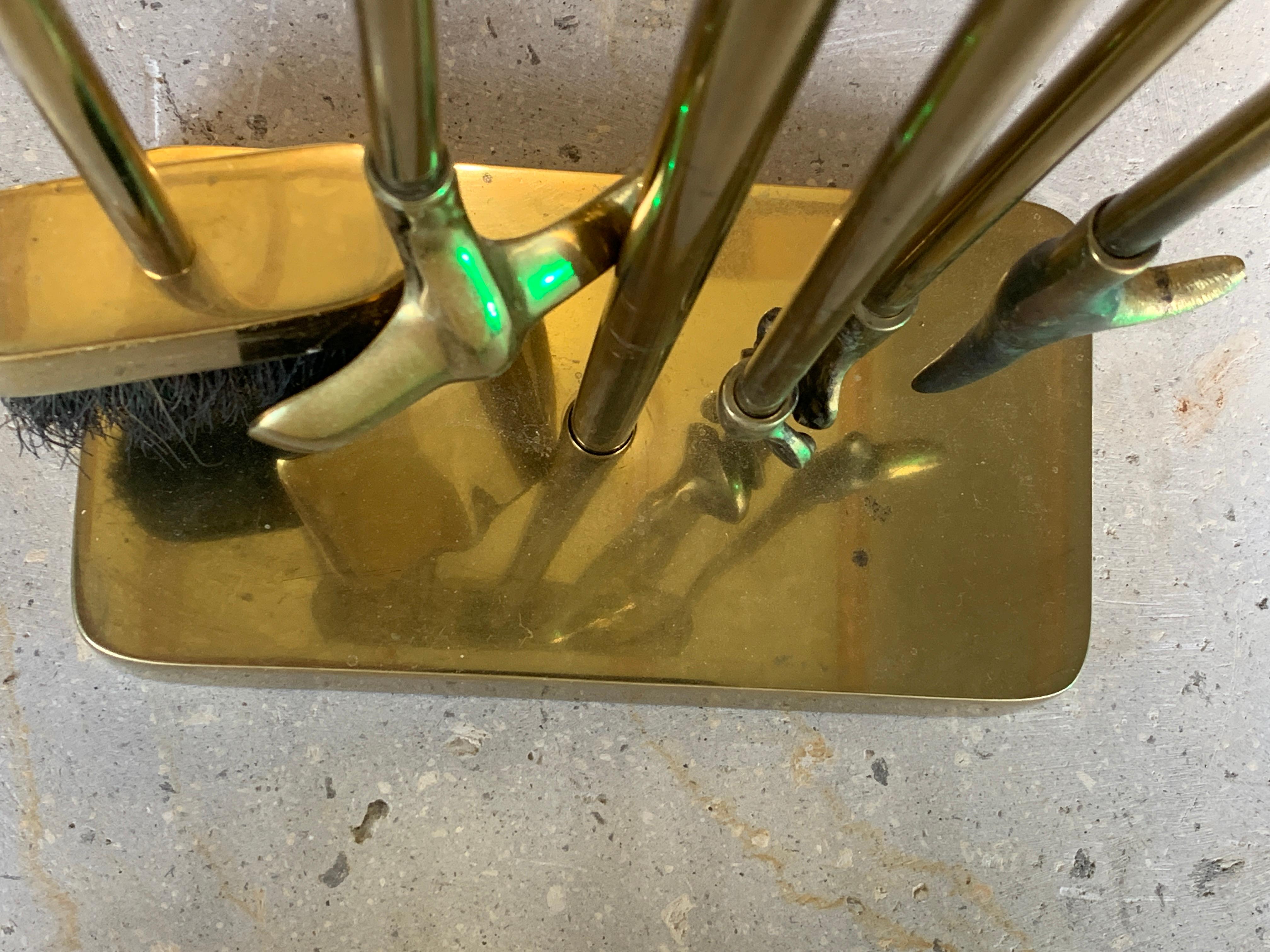 Virginia Metalcrafters Brass Fireplace Tool Set 7