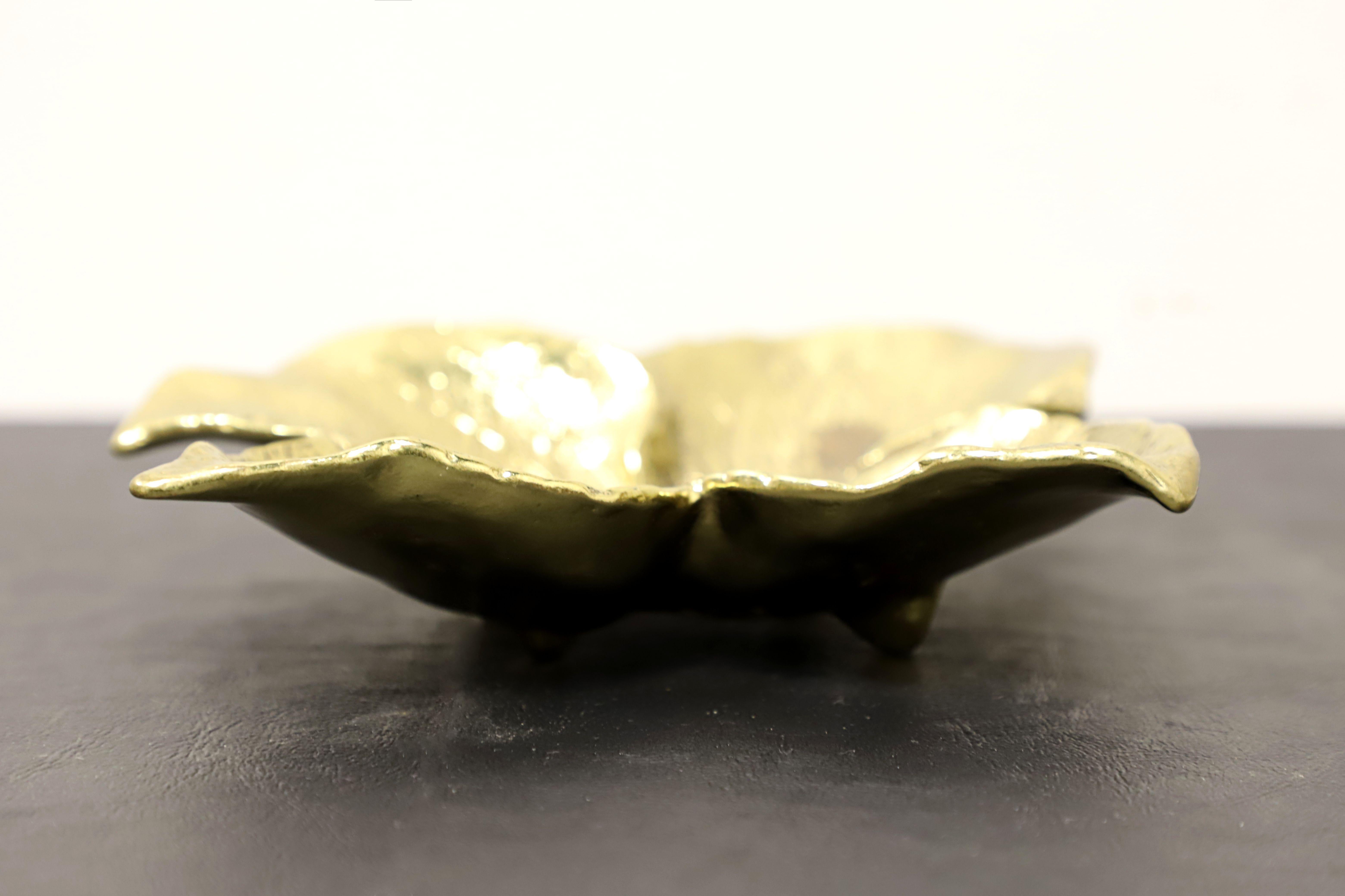 VIRGINIA METALCRAFTERS Brass Oskar J.W. Hansen Coleus Calavo Leaf Bowl 4-33 In Good Condition For Sale In Charlotte, NC
