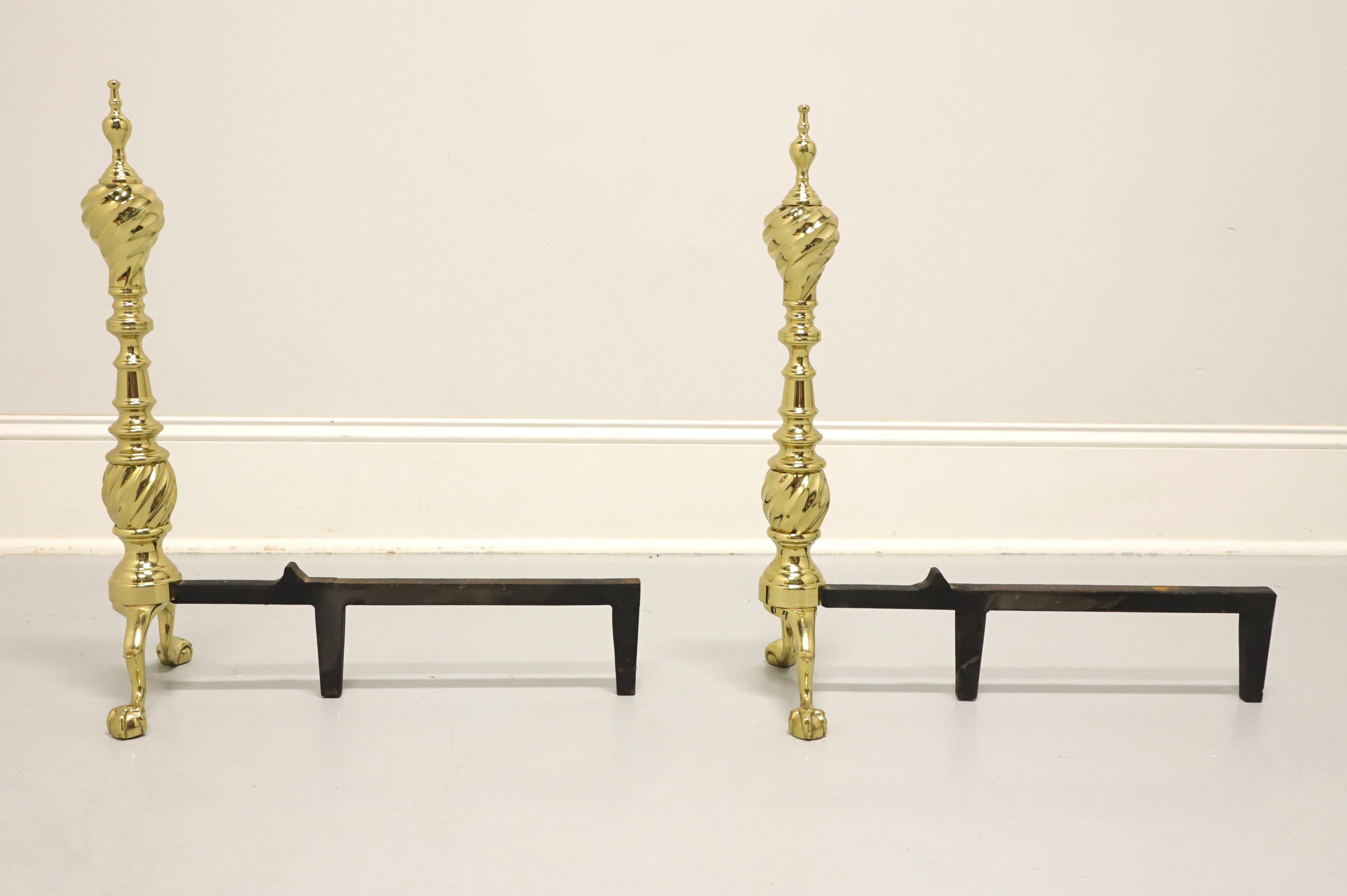 VIRGINIA METALCRAFTERS Middleton House Brass & Metal Fireplace Andirons - A In Good Condition For Sale In Charlotte, NC