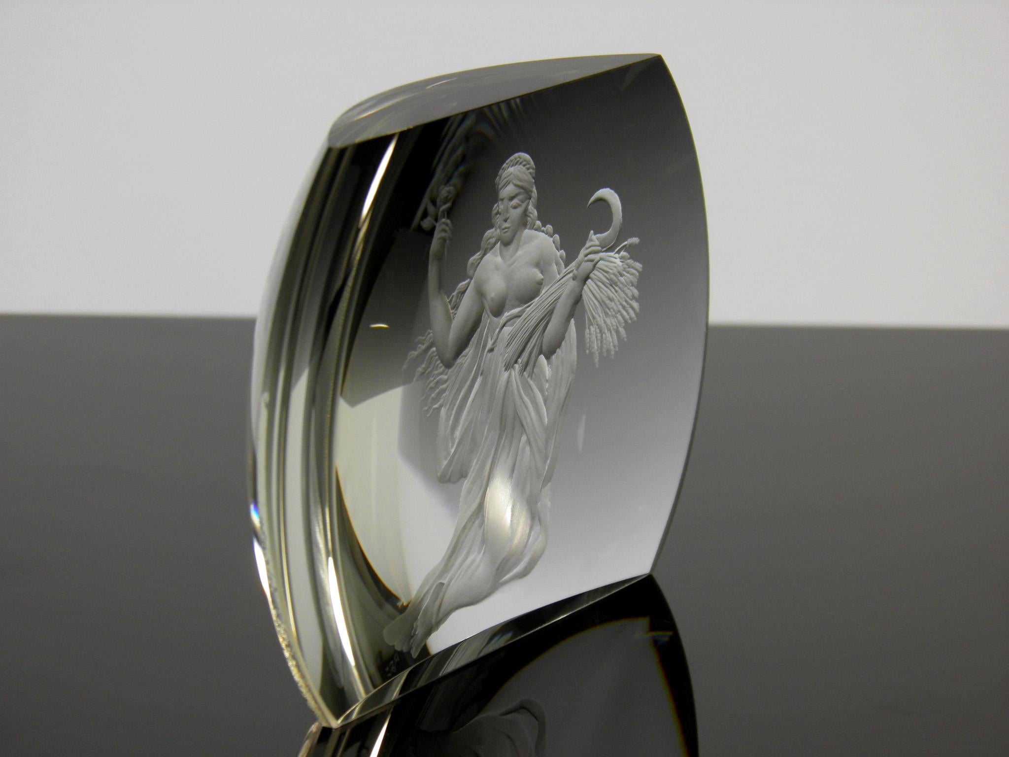 Ceco Segni zodiacali tagliati a mano Virgo Optical Crystal Block in vendita