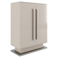 Armoire haute VIRIATO, disponible maintenant