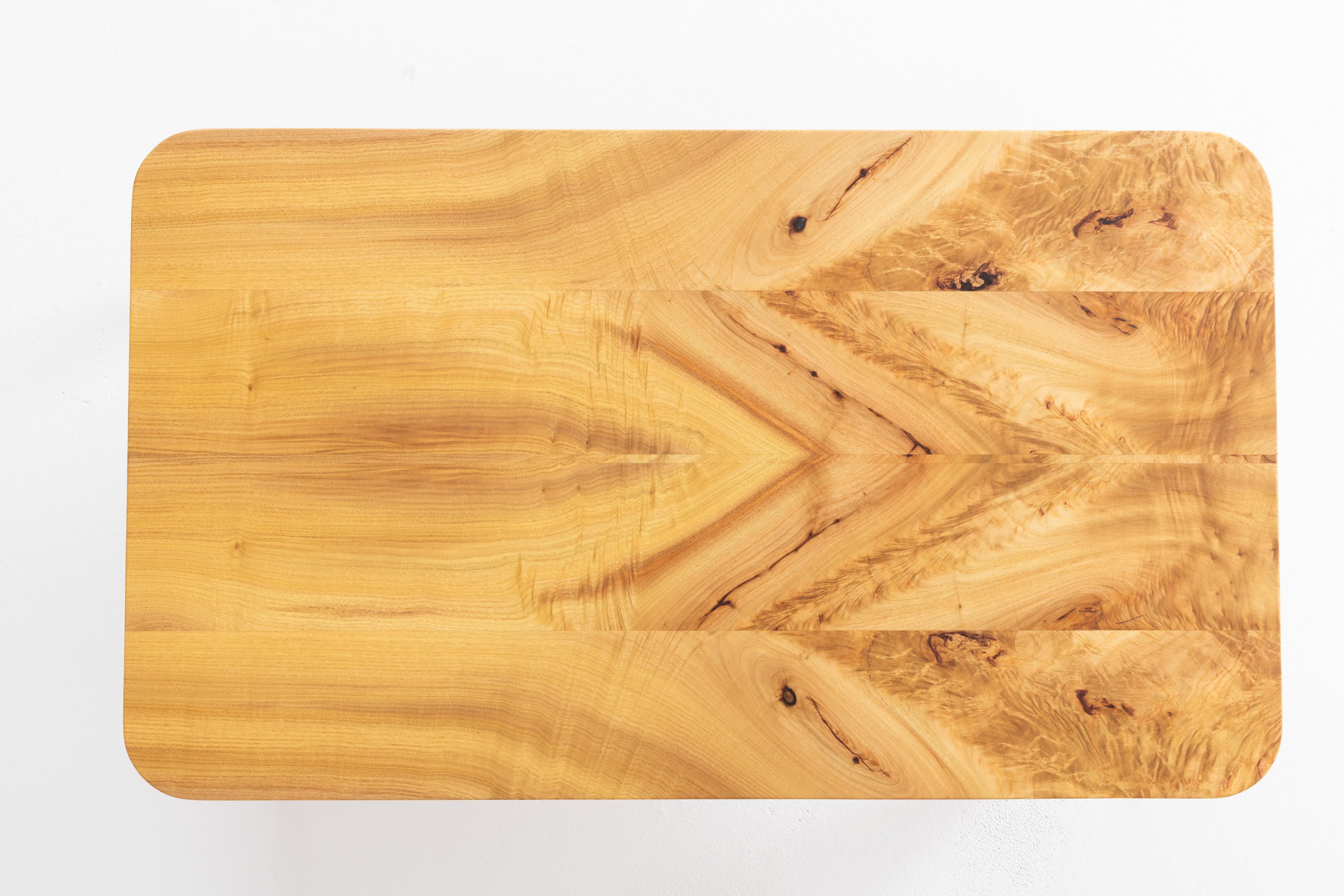 Visaeti Coffee Table made from a fallen camphor tree For Sale 3