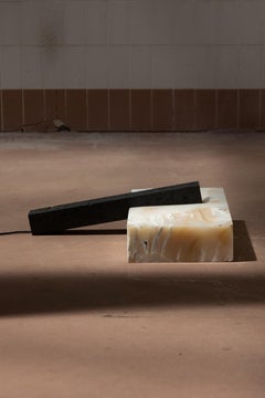 Viscoelastic Stone Horizontal Lamp by Mut Design