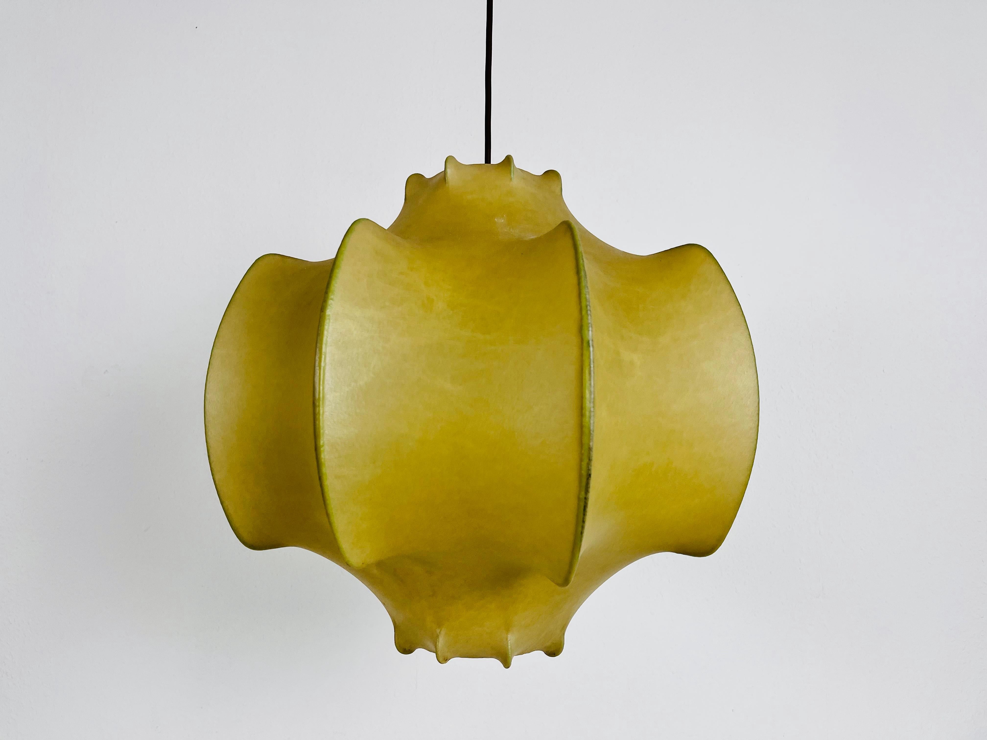Viscontea Cocoon Pendant Light by Achille and Pier Giacomo Castiglioni for Flos 10