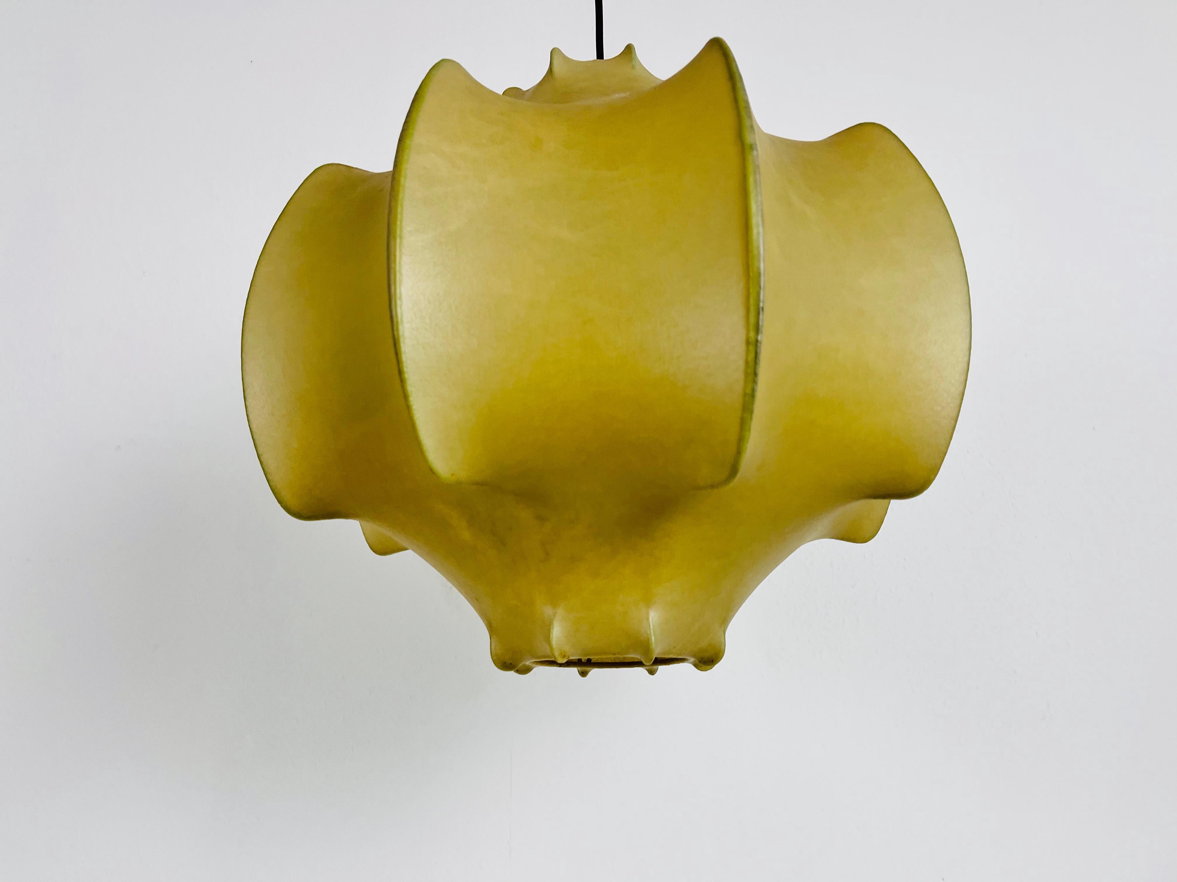 Viscontea Cocoon Pendant Light by Achille and Pier Giacomo Castiglioni for Flos 11