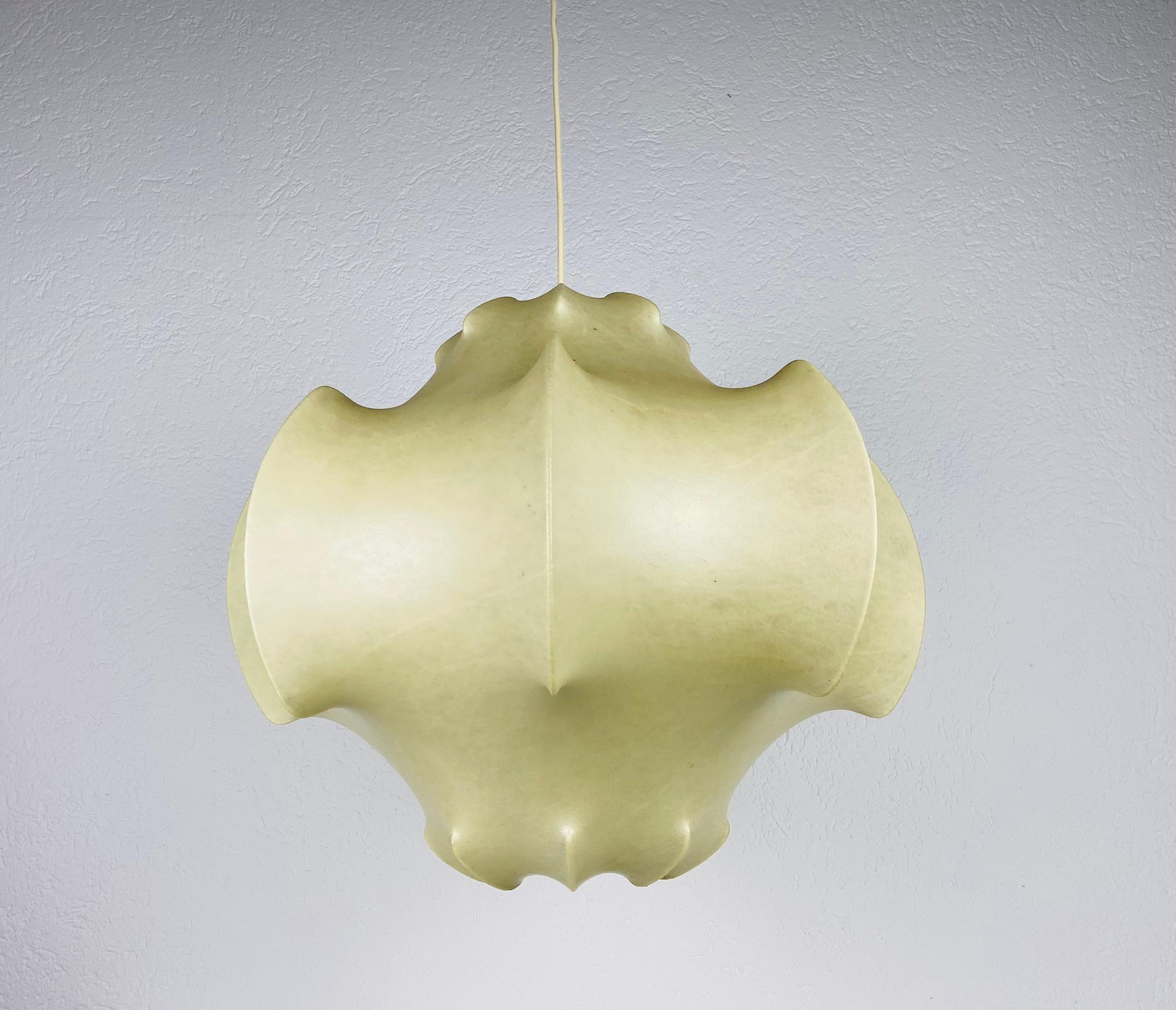Mid-Century Modern Viscontea Cocoon Pendant Light by Achille and Pier Giacomo Castiglioni for Flos