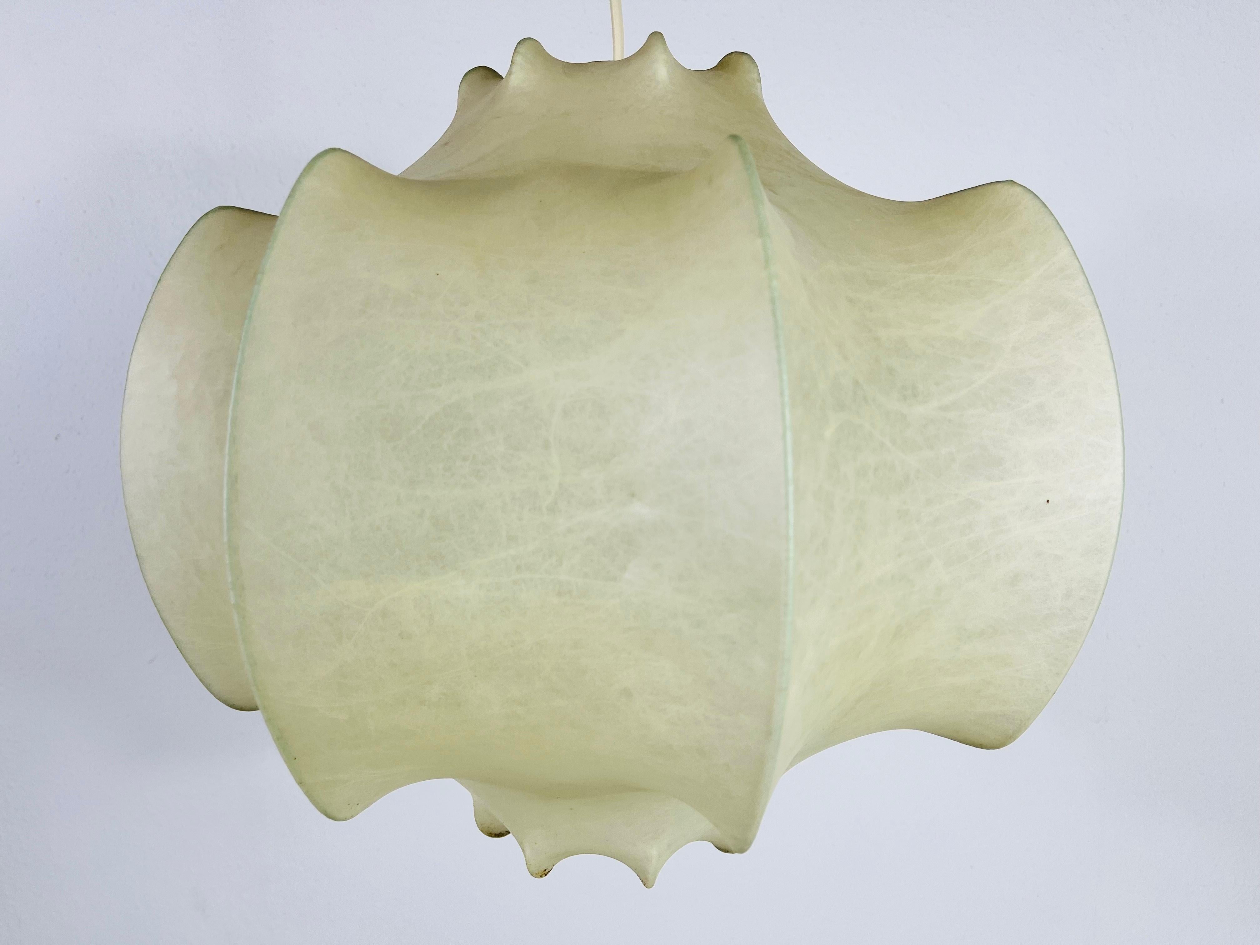 Mid-Century Modern Viscontea Cocoon Pendant Light by Achille and Pier Giacomo Castiglioni for Flos