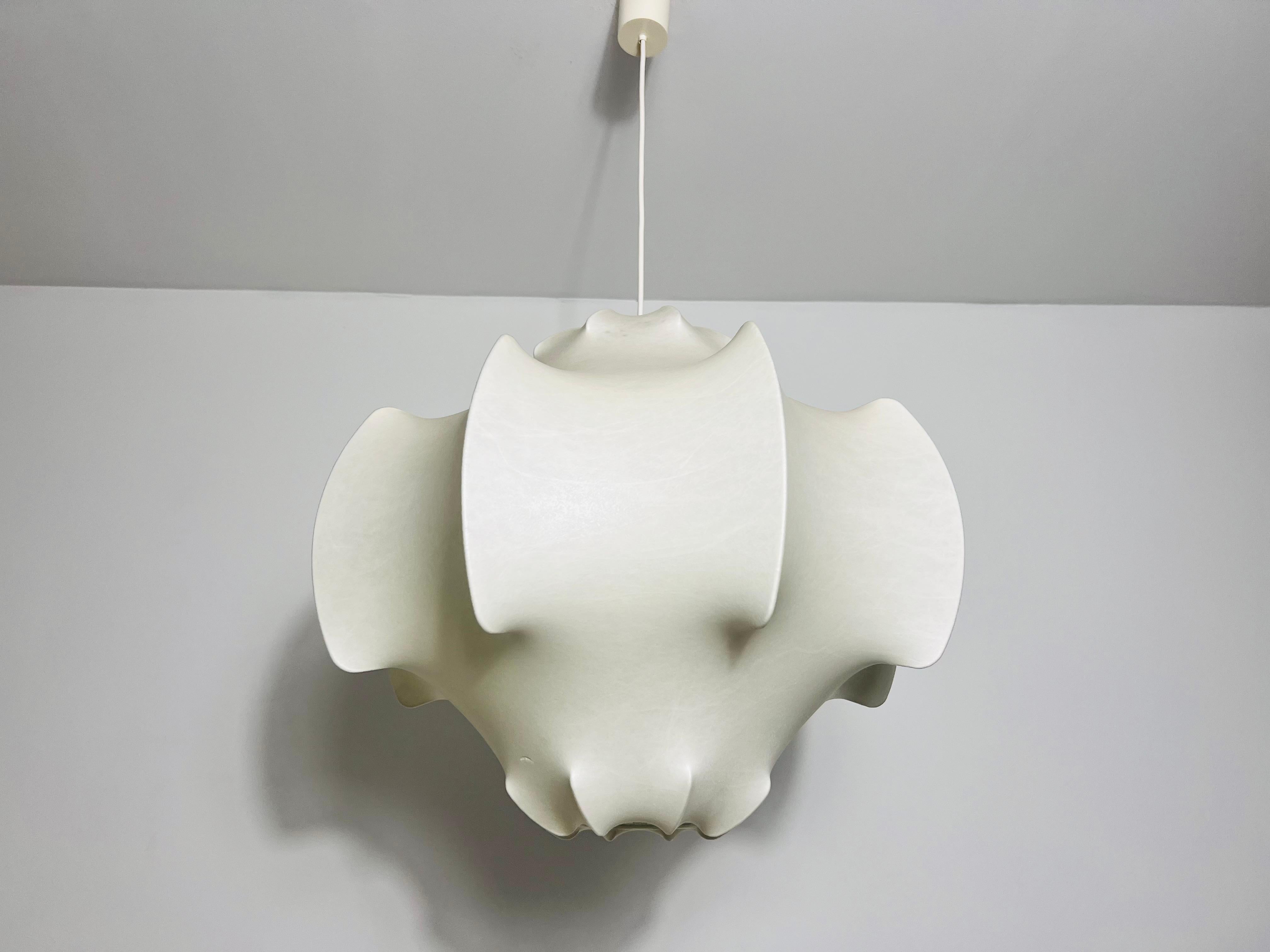 Italian Viscontea Cocoon Pendant Light by Achille and Pier Giacomo Castiglioni for Flos