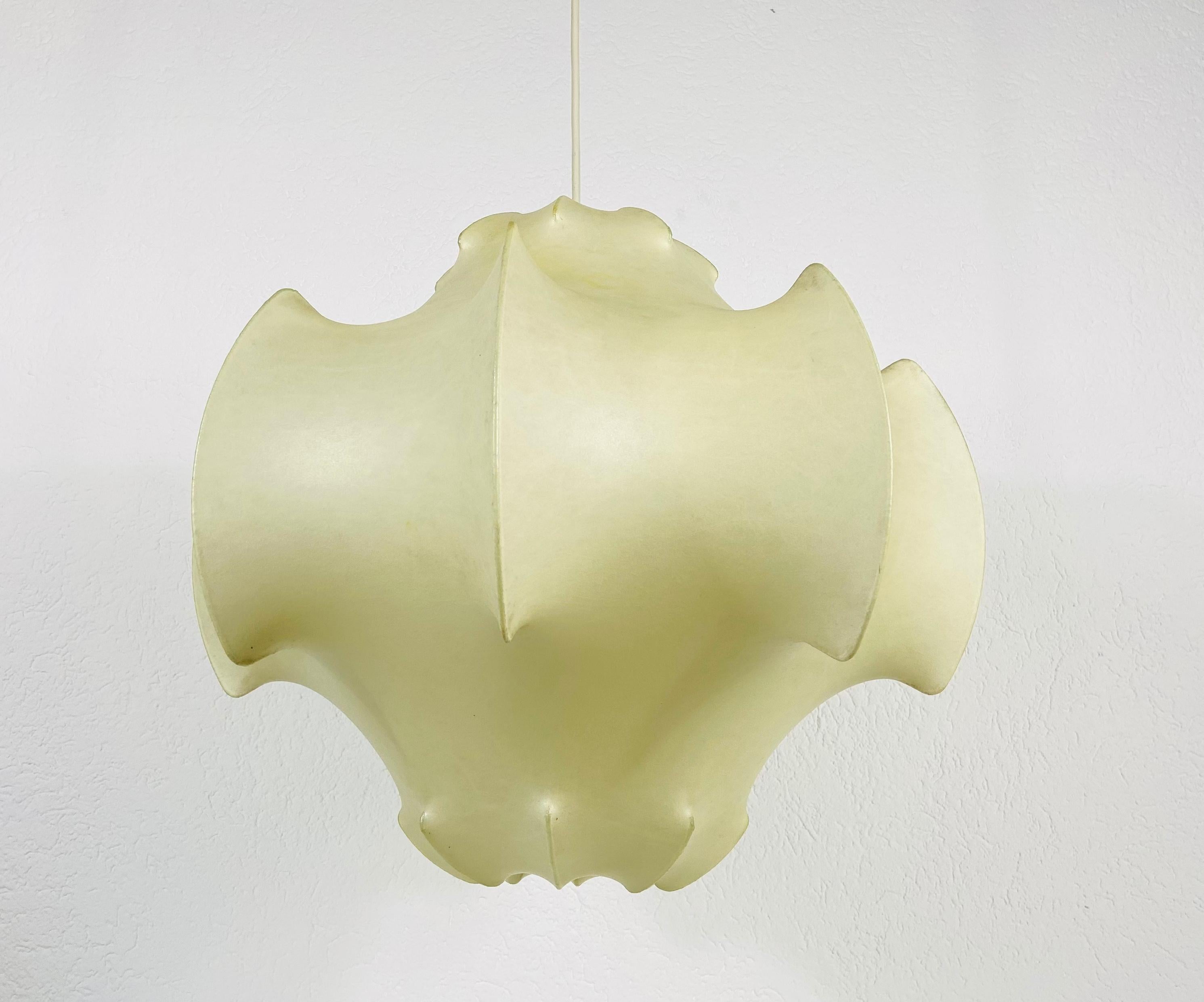 Mid-20th Century Viscontea Cocoon Pendant Light by Achille and Pier Giacomo Castiglioni for Flos