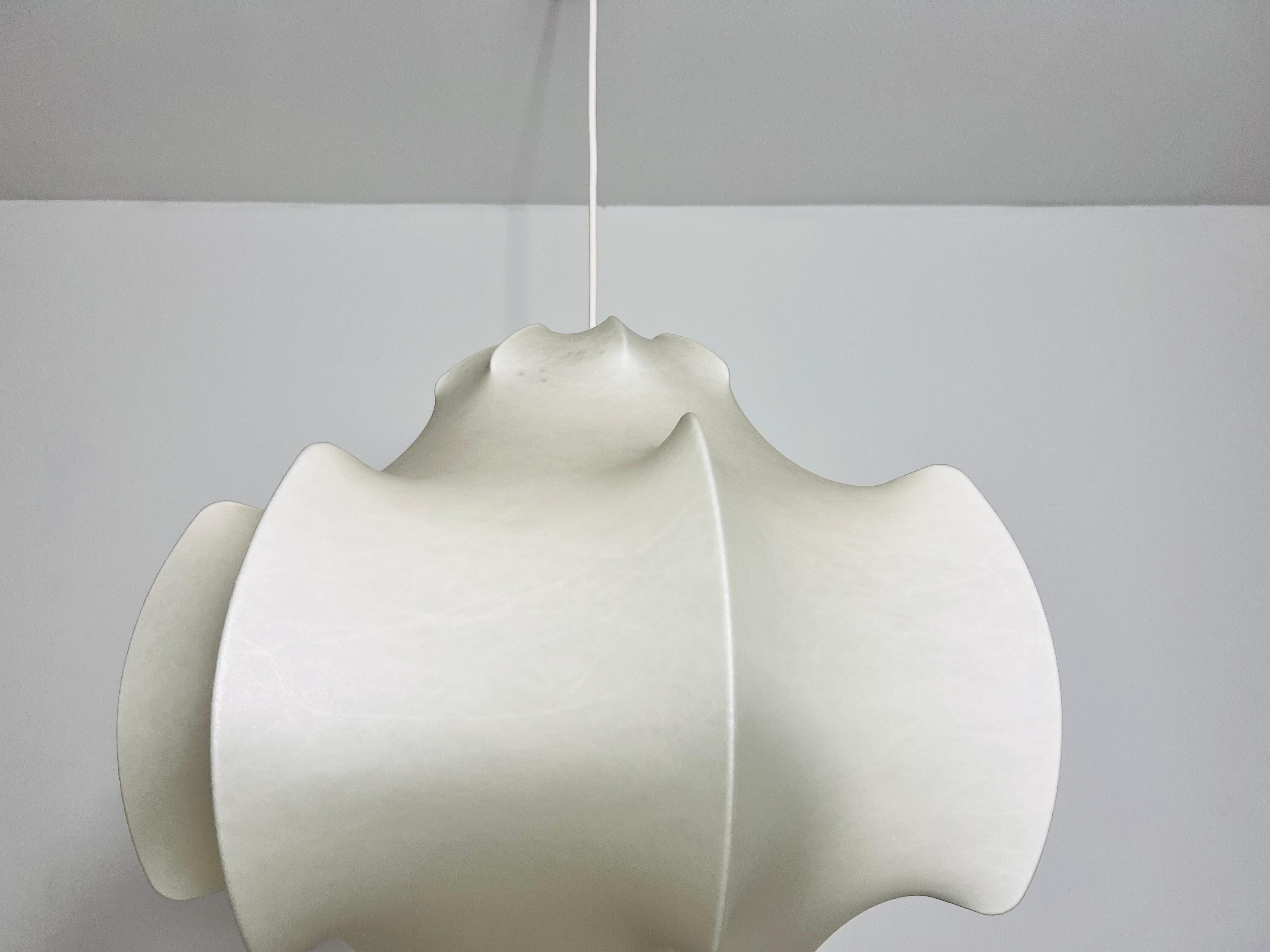 Viscontea Cocoon Pendant Light by Achille and Pier Giacomo Castiglioni for Flos 1