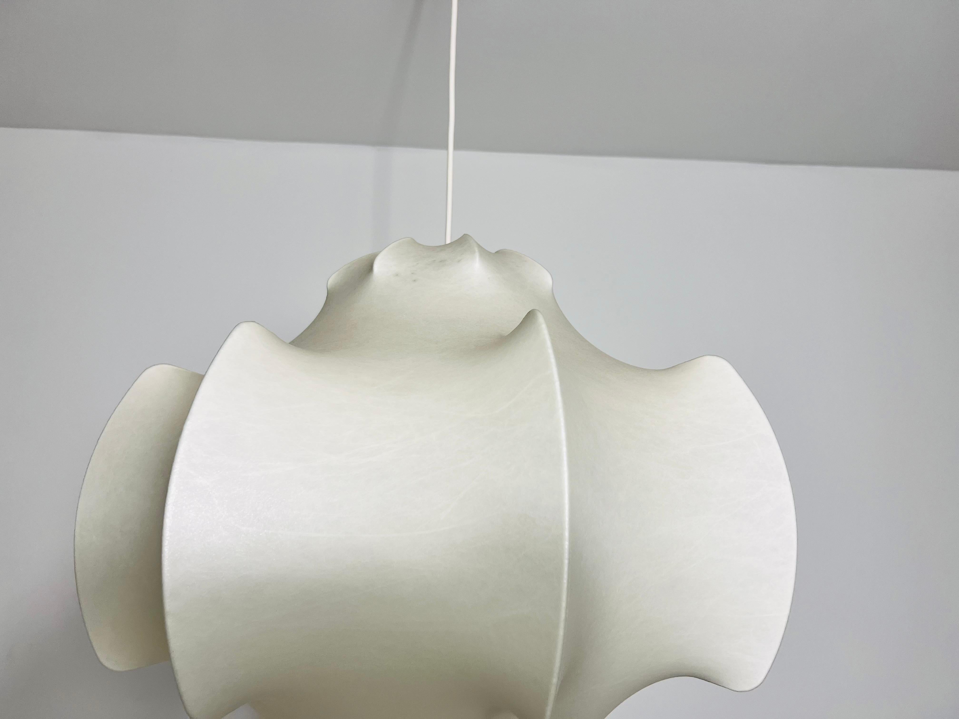 Viscontea Cocoon Pendant Light by Achille and Pier Giacomo Castiglioni for Flos 2