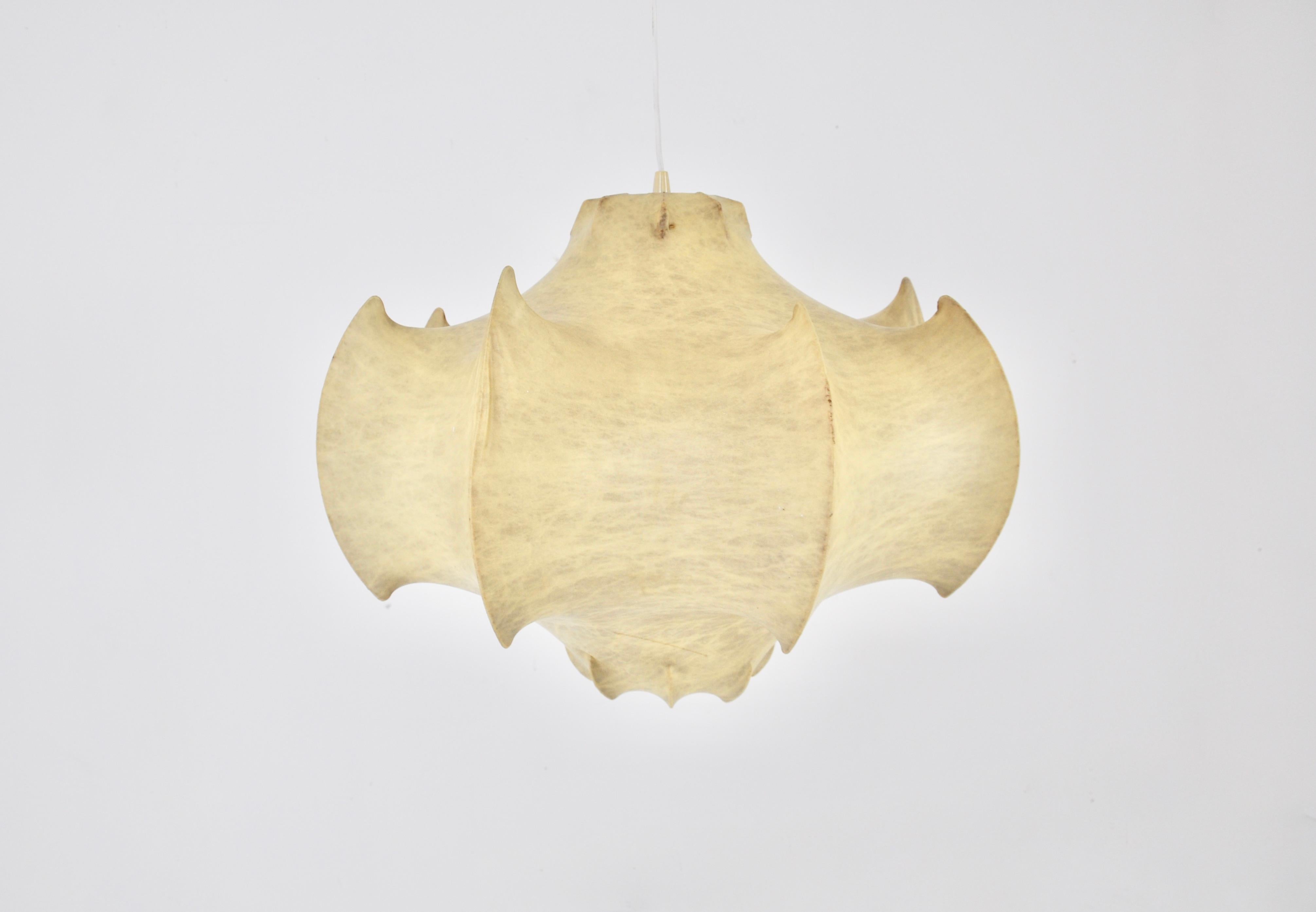 Cocoon chandelier by Achille Castiglioni for Flos in 1960s. Good condition. Wear due to time and age of the lamp.