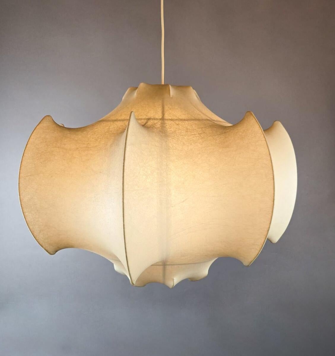 Metà XX secolo Lampada a sospensione 