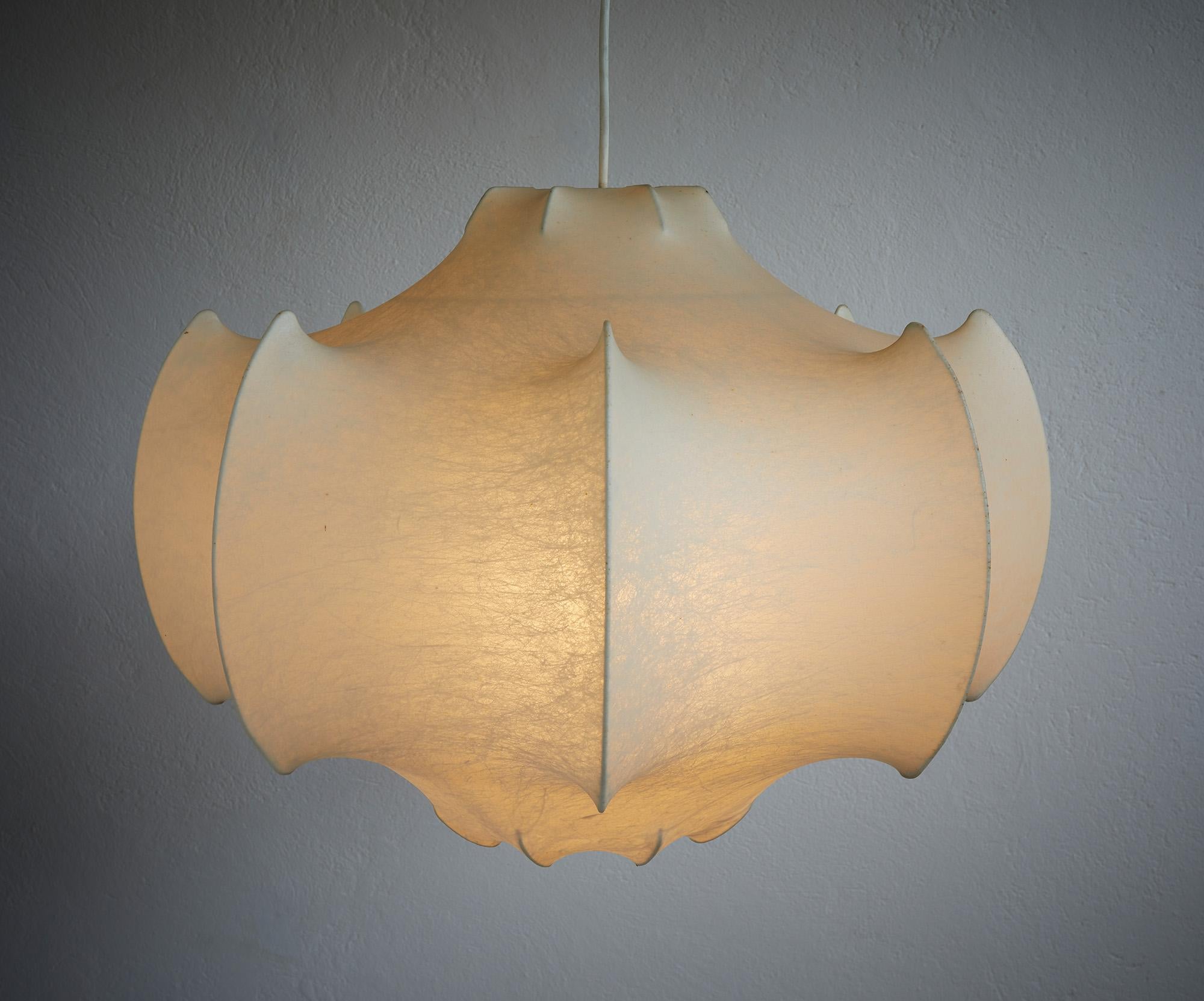 Italian Viscontea pendant lamp by Achille and Piergiacomo Castiglioni, Flos 1960 For Sale