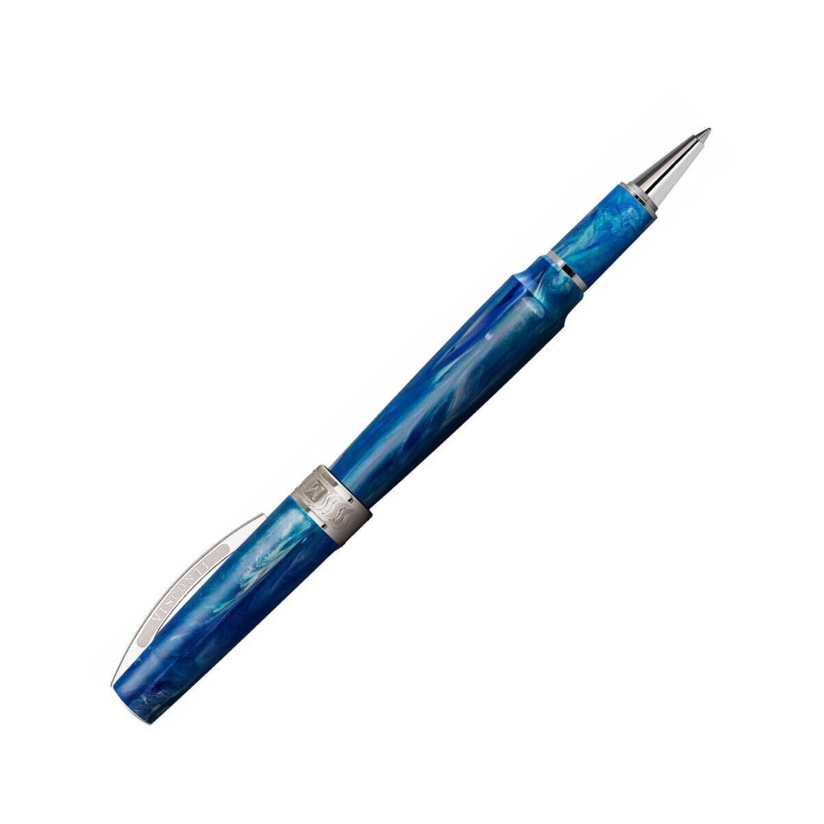 Das perfekte Geschenk zum Schulabschluss! Inklusive blauer und schwarzer Minen.

Zur Feier seines 30-jährigen Bestehens hat Visconti den Mirage mit einem völlig neuen Design und zu einem erschwinglichen Preis auf den Markt gebracht. Mirage zeichnet