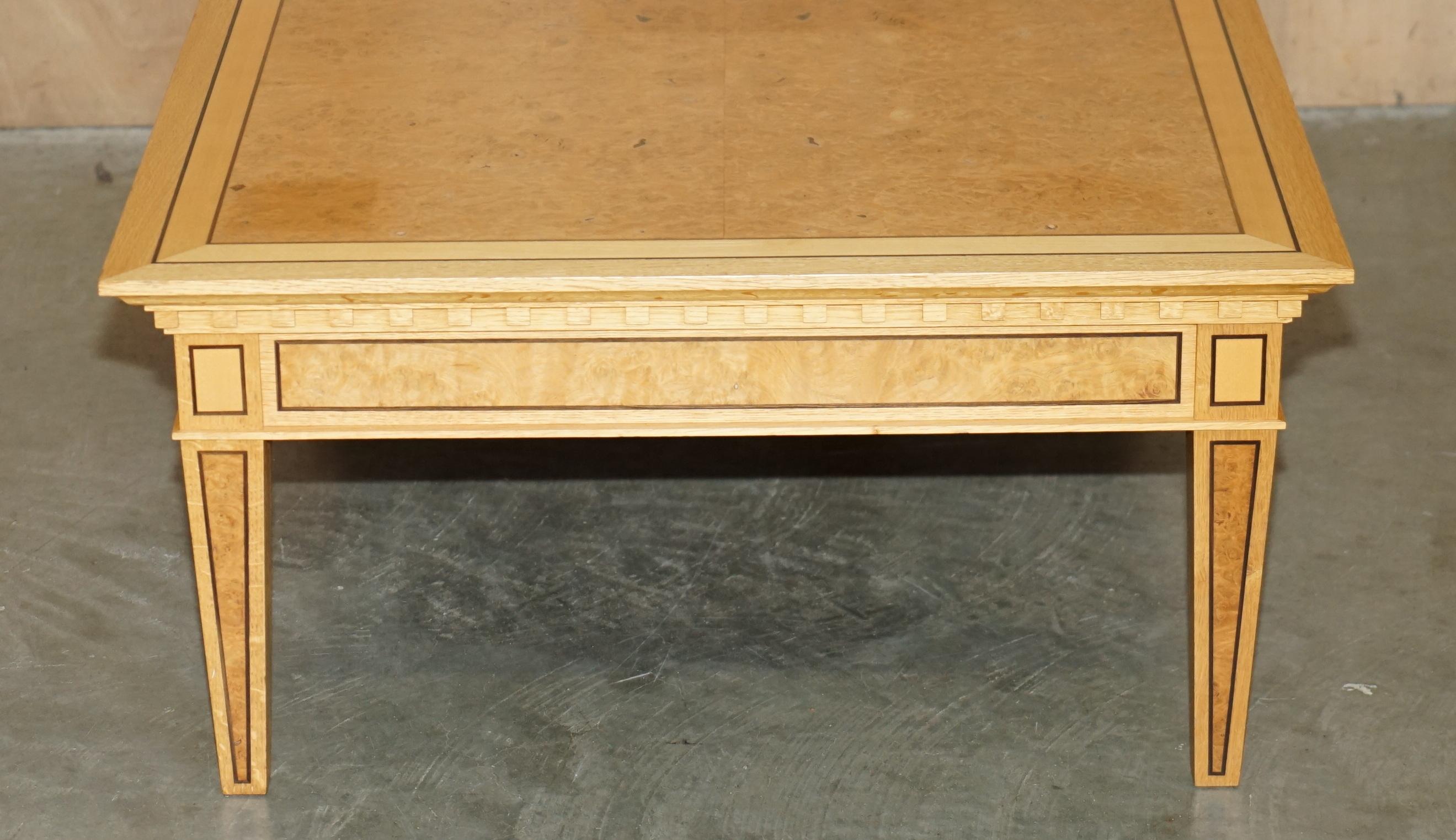 TABLE À GENS CLASSIQUE DE DAVID LINLEY POUR LA RÉTORATION À LiGHT en vente 3