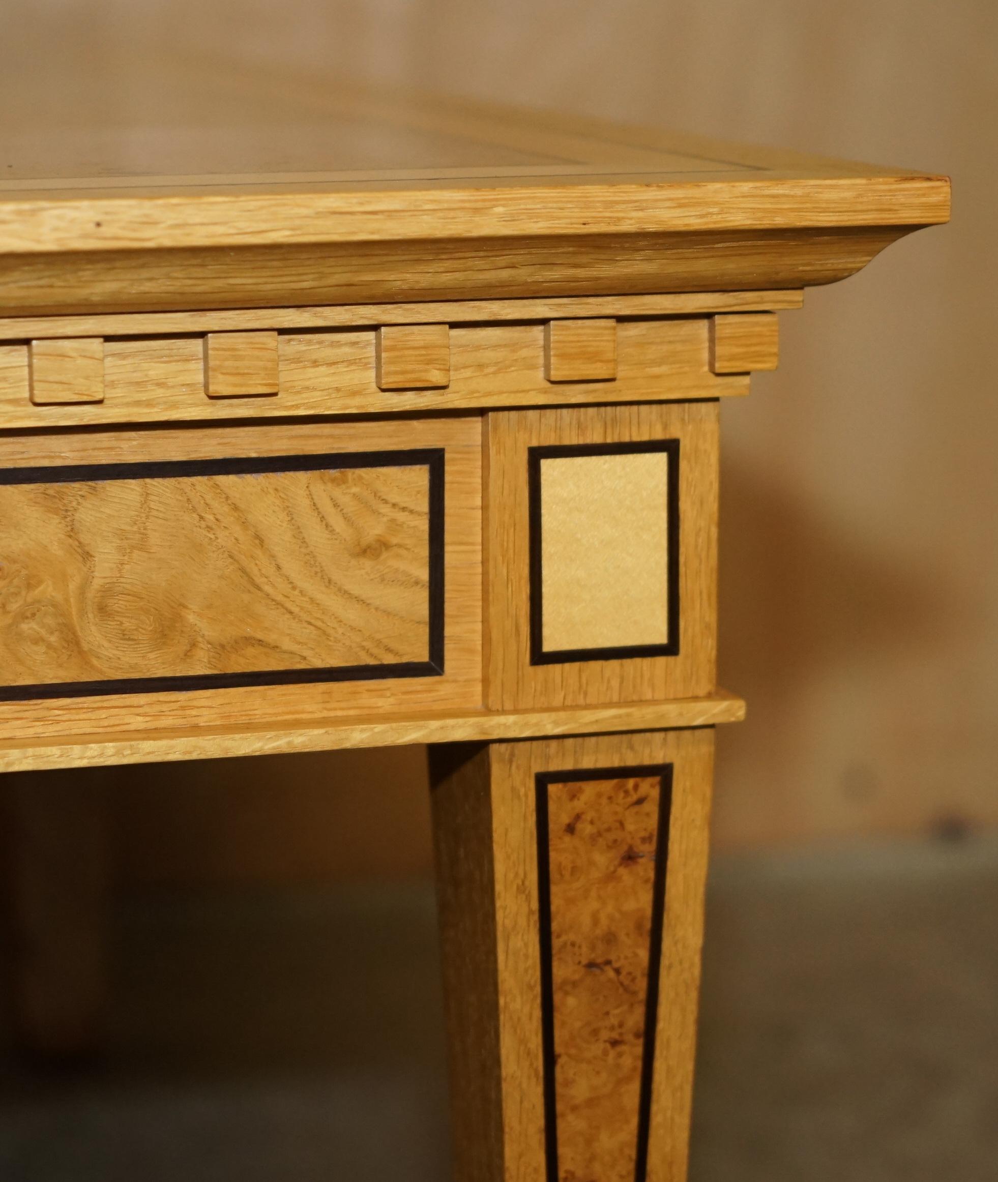 TABLE À GENS CLASSIQUE DE DAVID LINLEY POUR LA RÉTORATION À LiGHT Bon état - En vente à West Sussex, Pulborough