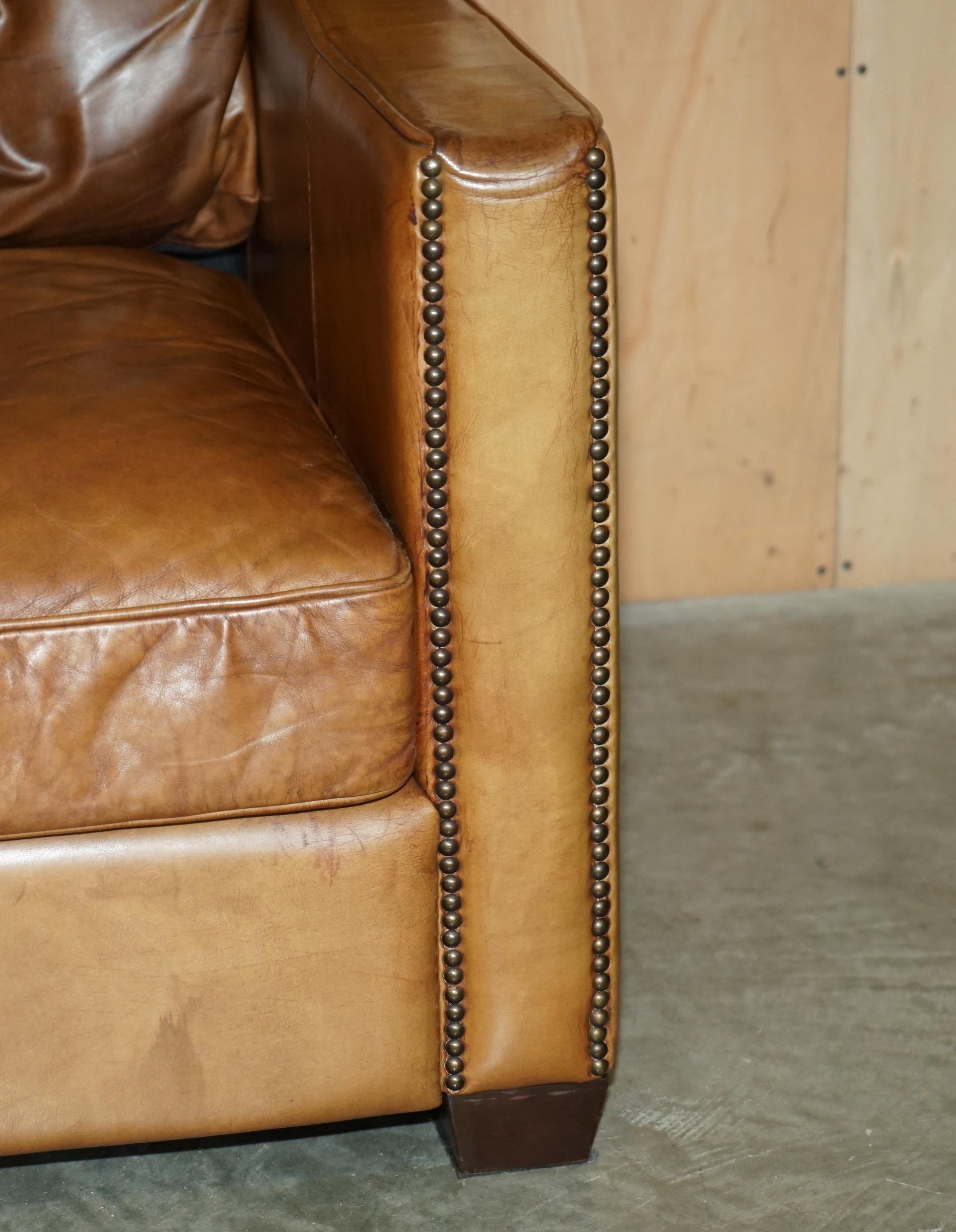 VISCOUNT WILLIAM HALO TIMOTHY OULTON DESIGN/ONE DIVANO A TRE POSTI IN PELLE MARRONE in vendita 2