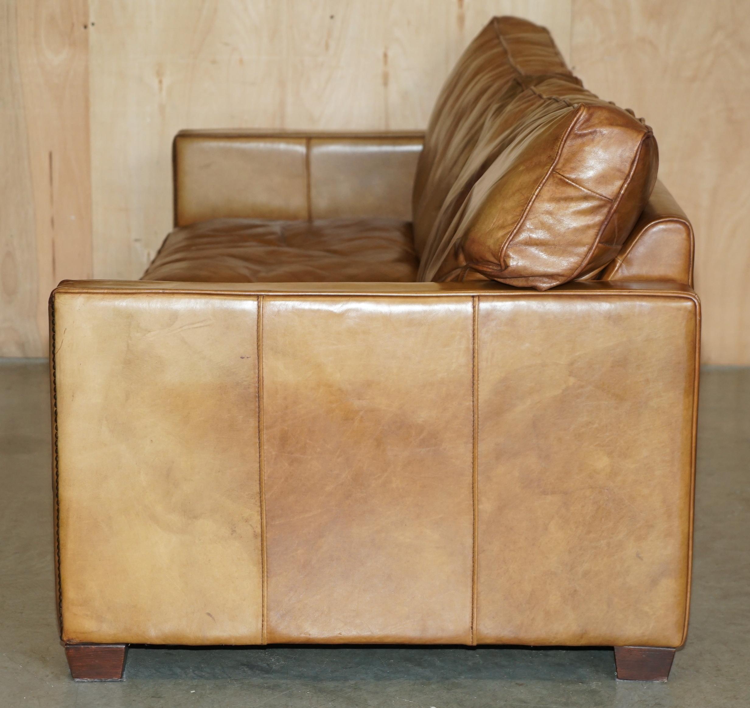 VISCOUNT WILLIAM HALO TIMOTHY OULTON DESIGN/ONE DIVANO A TRE POSTI IN PELLE MARRONE in vendita 6