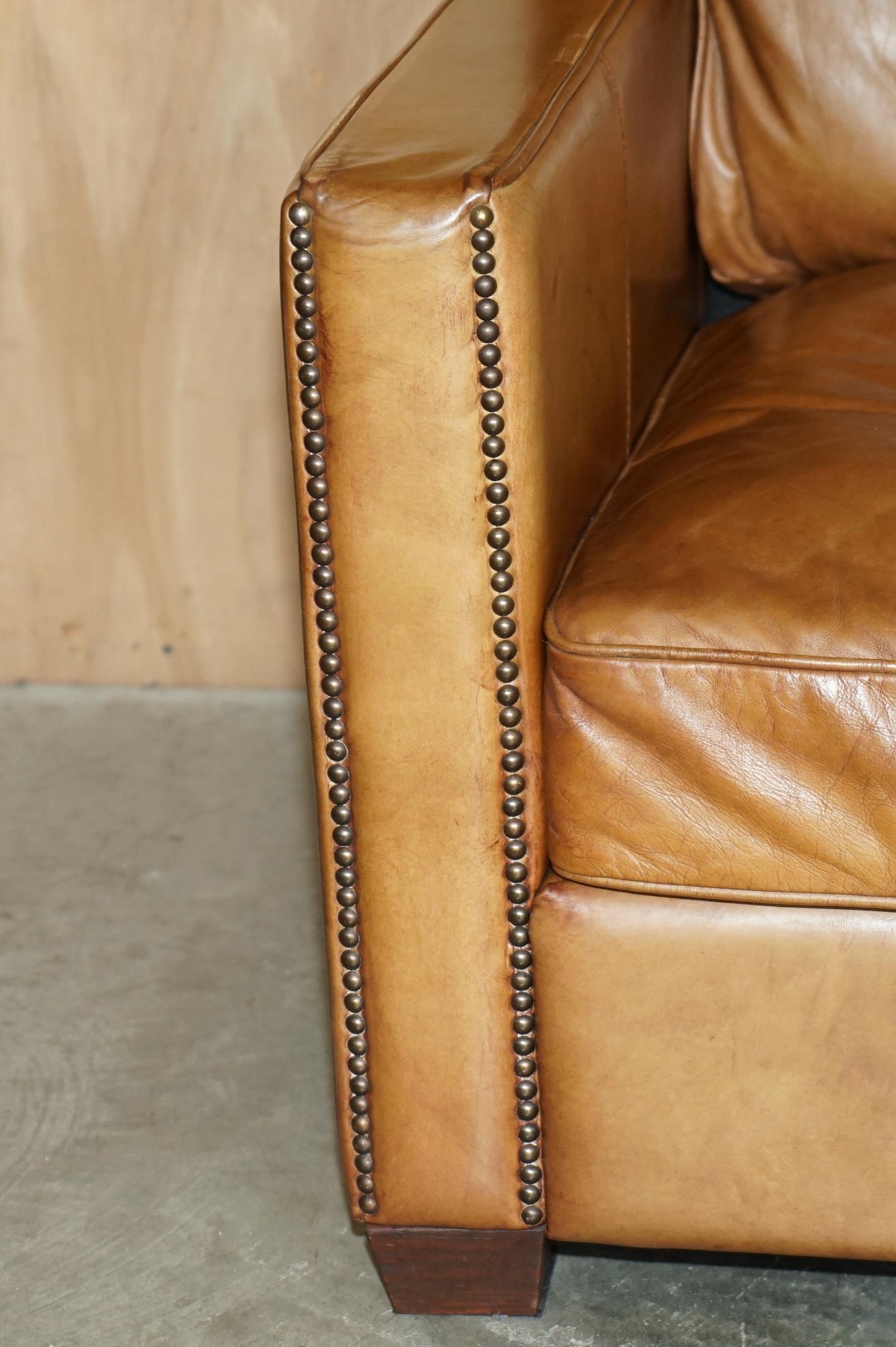 VISCOUNT WILLIAM HALO TIMOTHY OULTON DESIGN/ONE DIVANO A TRE POSTI IN PELLE MARRONE in vendita 1