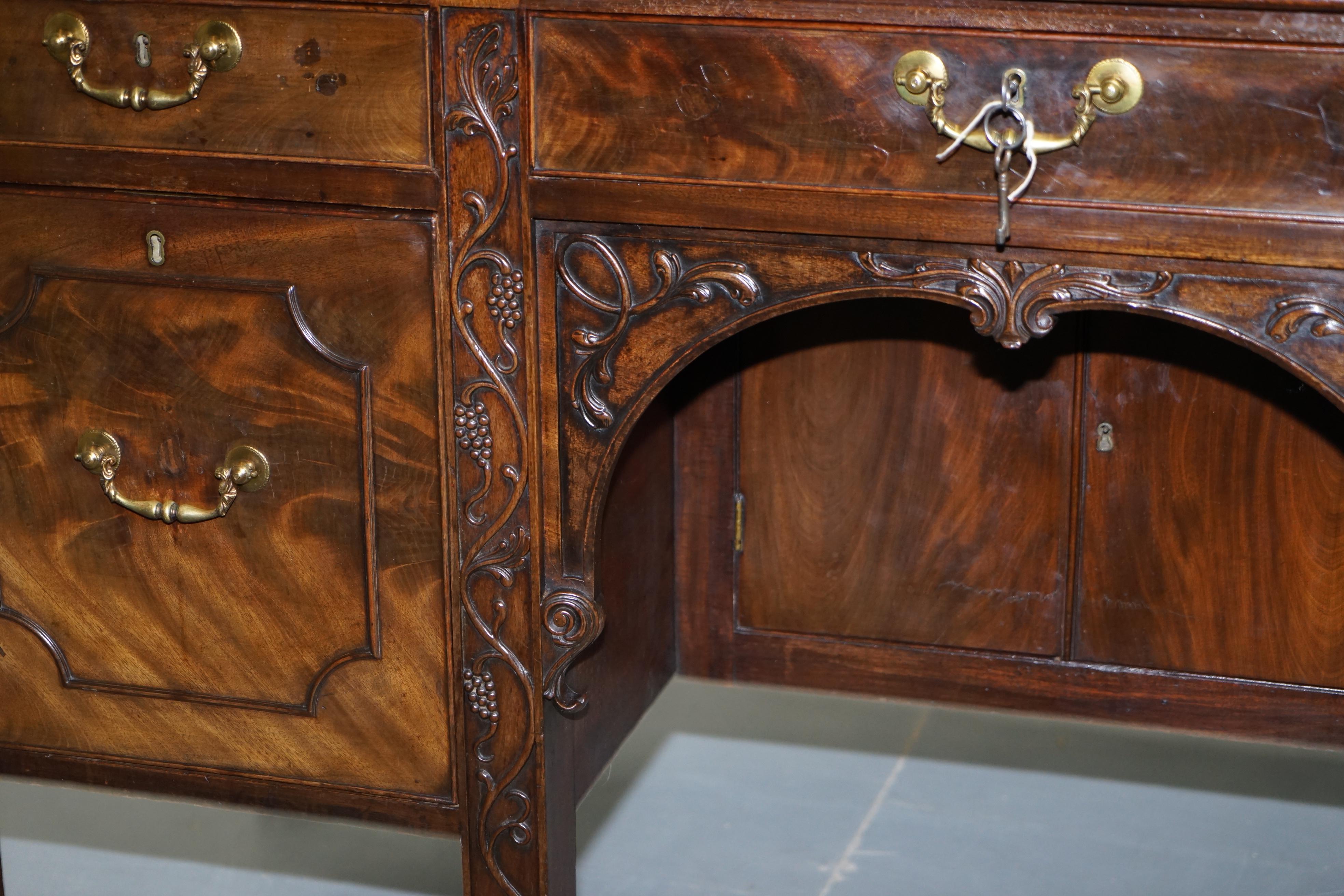 Viscountess Boyd's Ince Castle Rare George III Hardwood Sideboard Chippendale For Sale 7