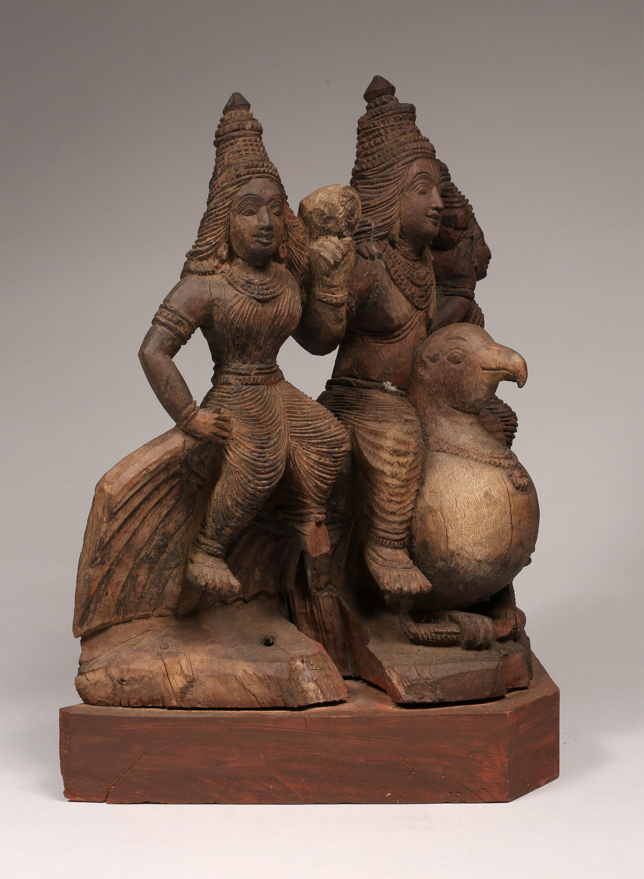 Indien Vishnu on Peacock with Attendants, Inde du Sud, début ou milieu du 20e siècle en vente