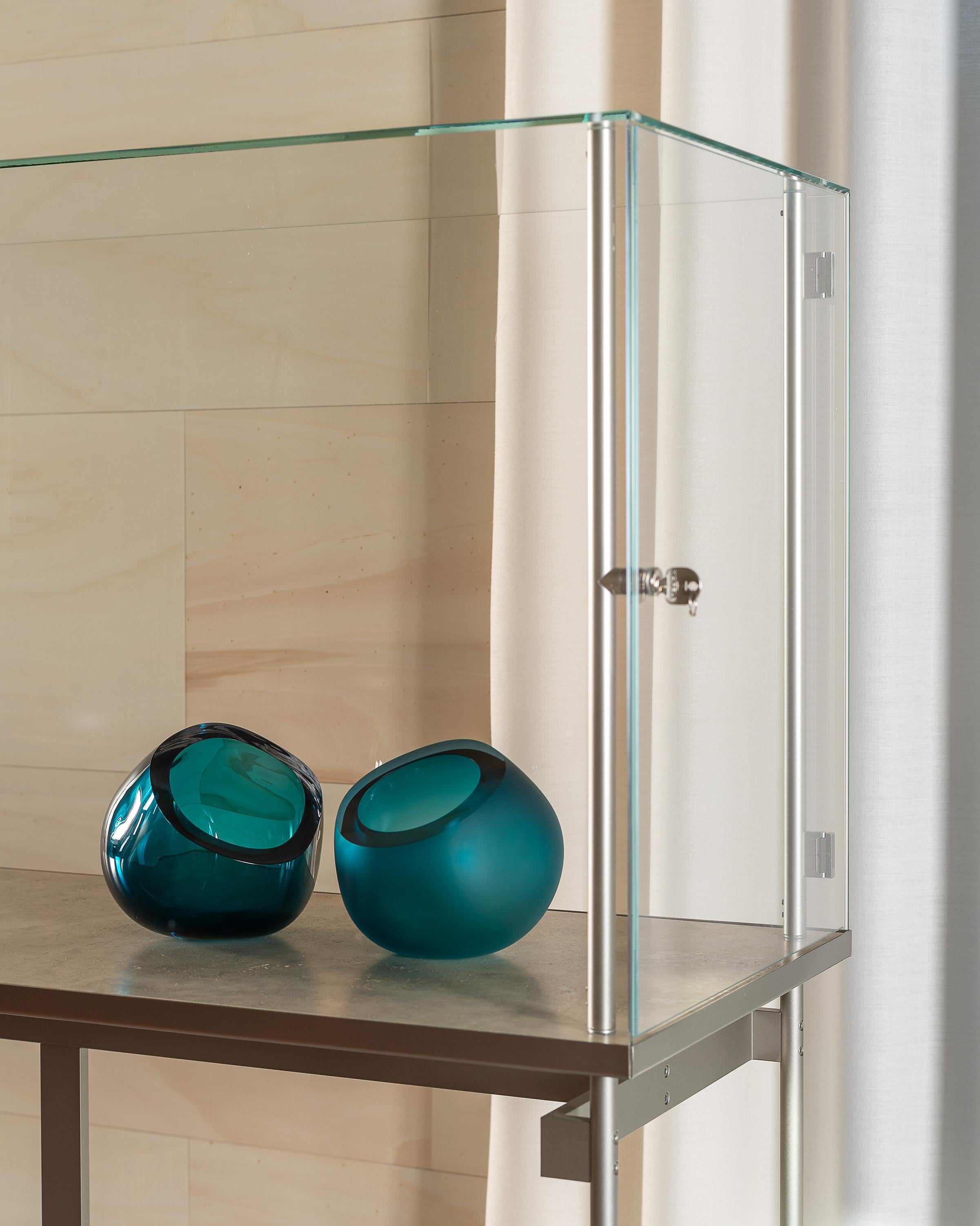Visibile M Vertical Display Cabinet by Angelo Alinea For Sale 1