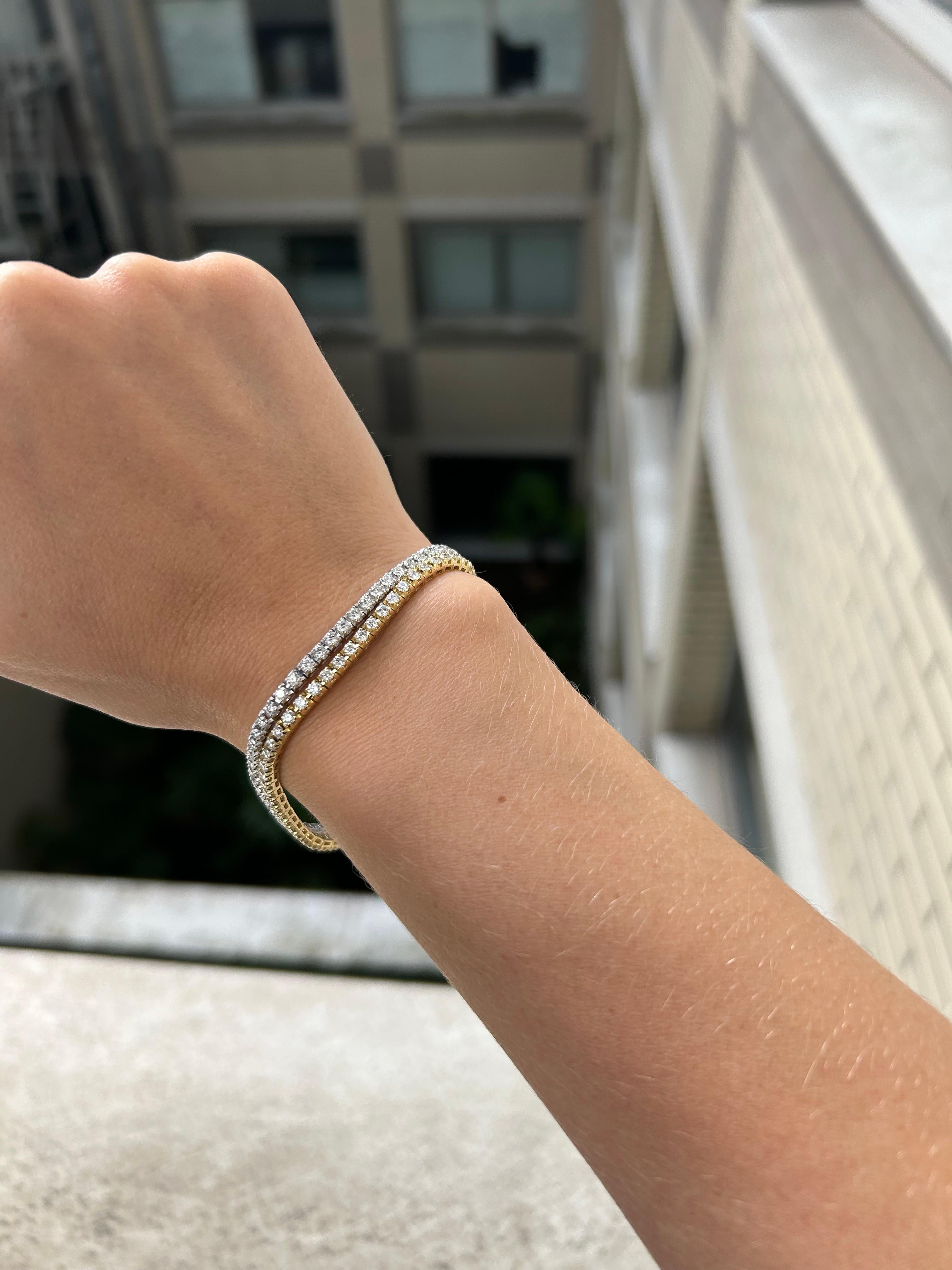 Bracciale Tennis Visible in oro giallo 18k a quattro punte con 5,00ct di diamanti naturali in vendita 3