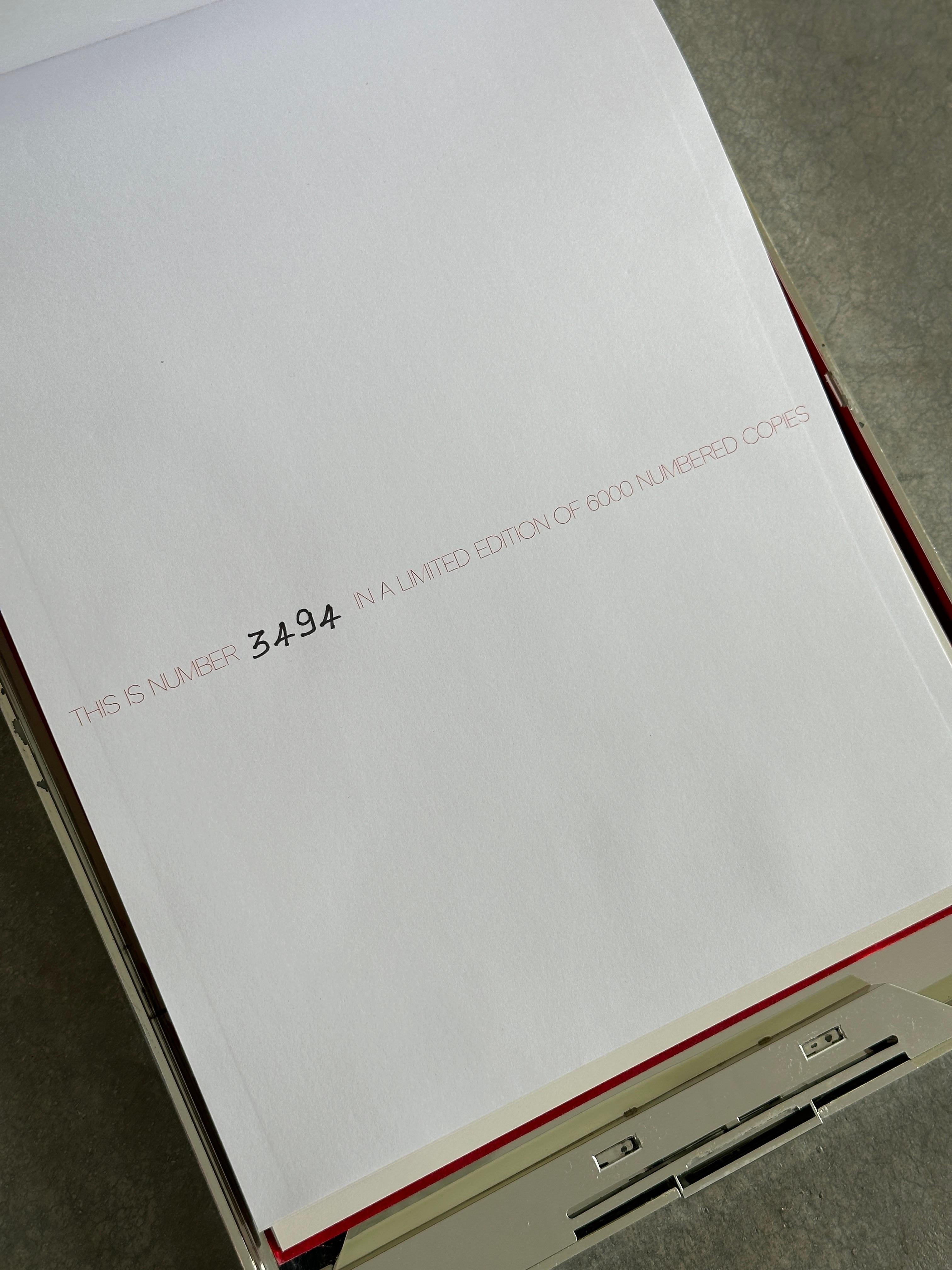 VISIONAIRE 29: Woman (3494/6000) For Sale 1