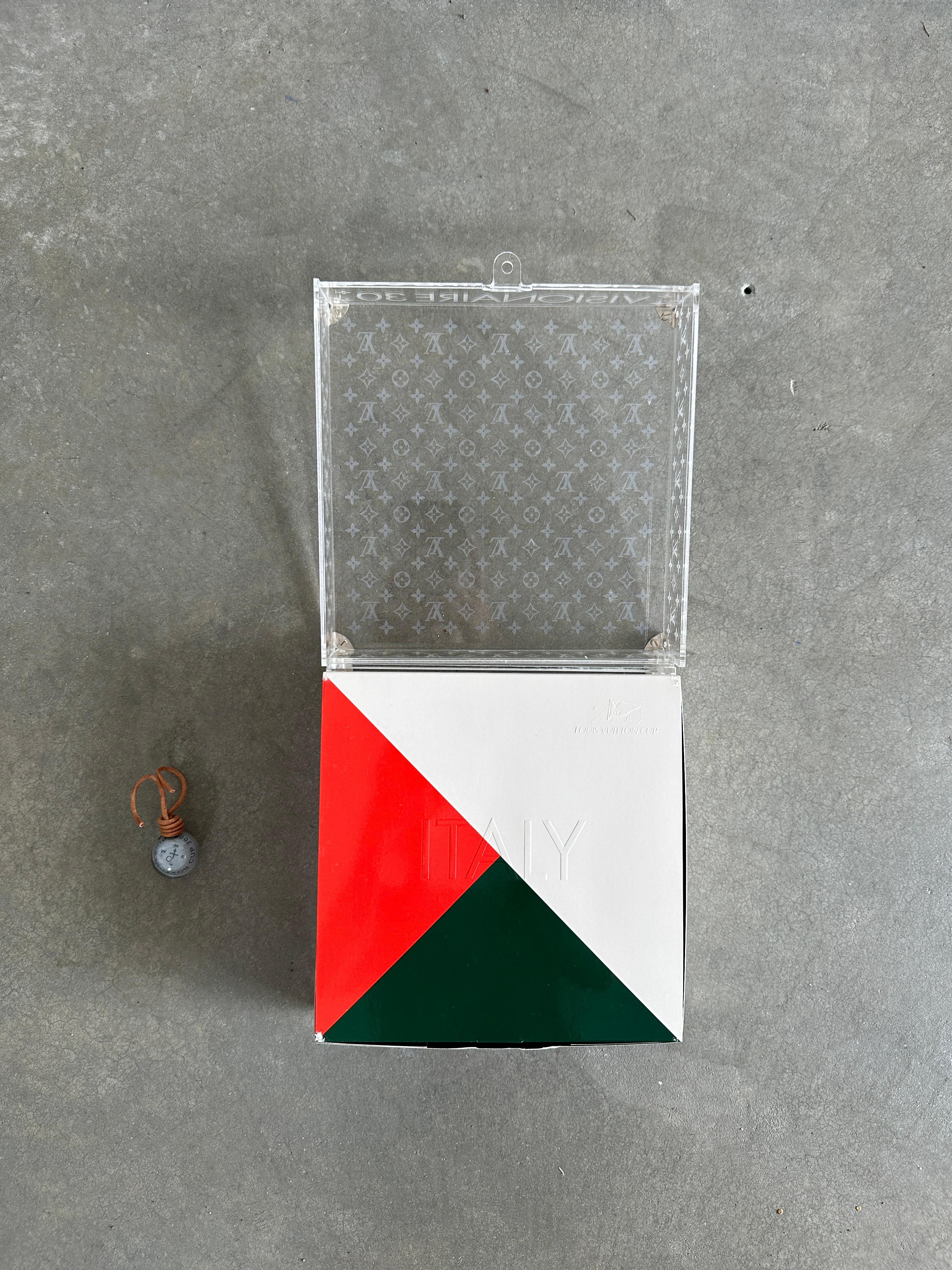 Contemporary VISIONAIRE 30: Game Louis Vuitton Italy (0929/6000) For Sale