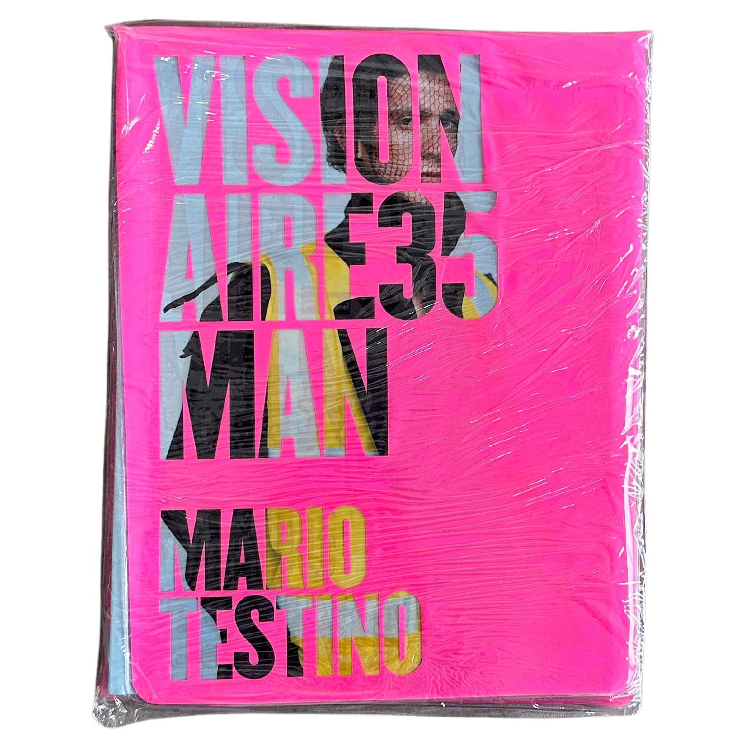 VISIONAIRE 35: Mann von Mario Testino (gewickelt)