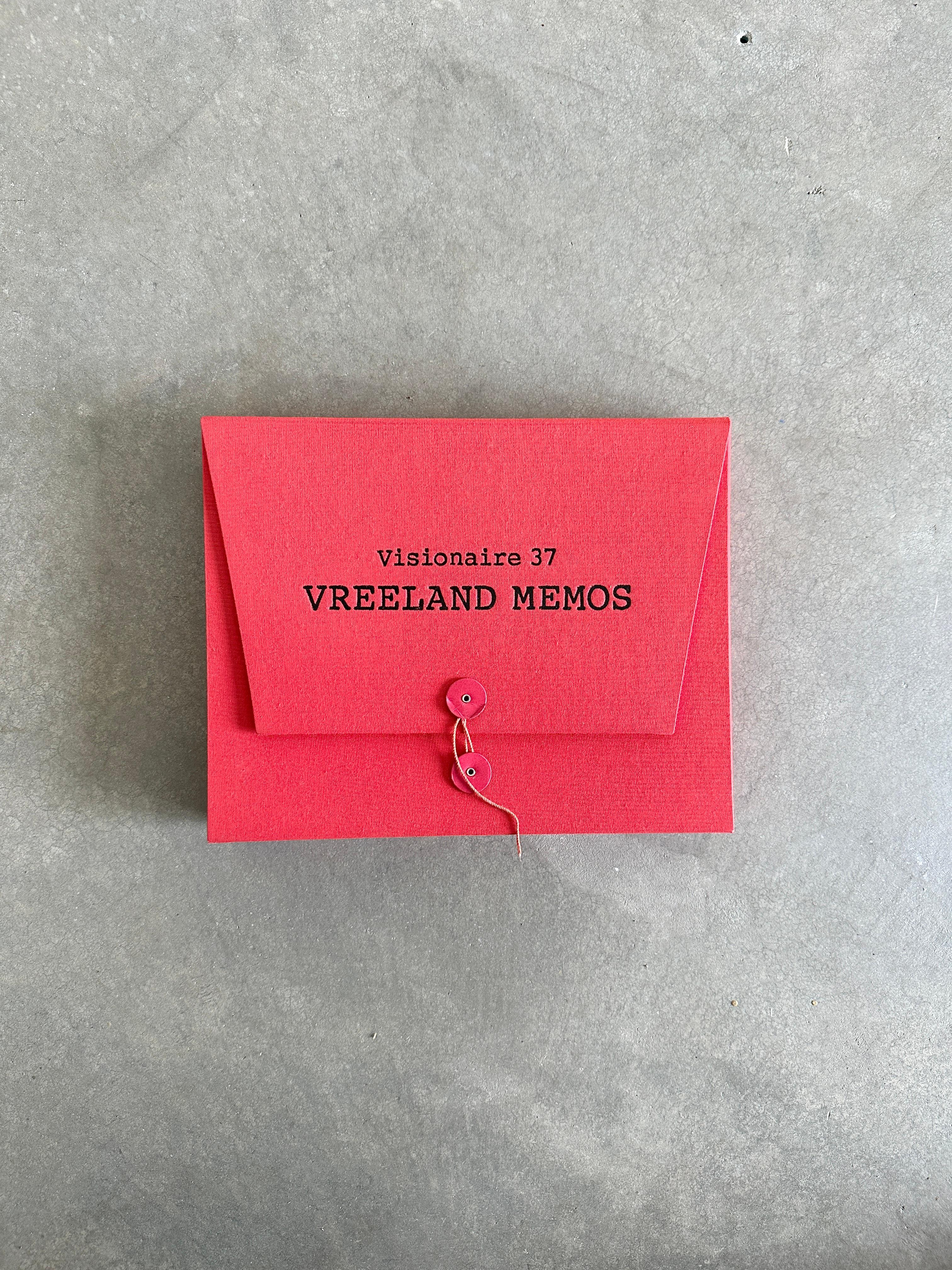 Extrait du site web de Visionaire :

37 VREELAND MEMOS synthétise les archives des mémos de Diana Vreeland fournies par Richard Avedon. Datant de 1966 à 1972, ces mémos, dictés chaque matin à la secrétaire de Vreeland depuis le sanctuaire de sa
