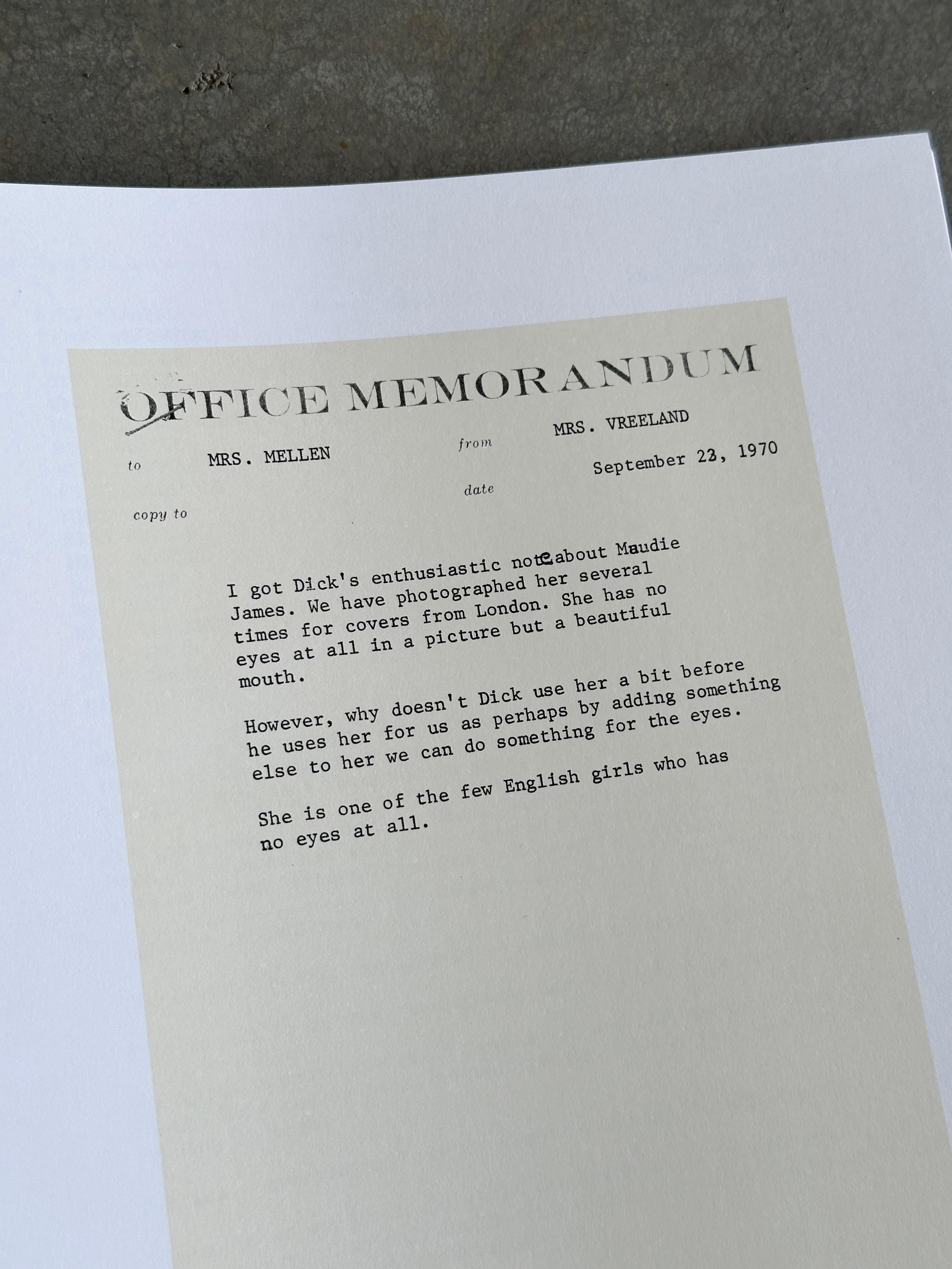 VISIONAIRE 37 : Vreeland Memos (0813/4000) en vente 3
