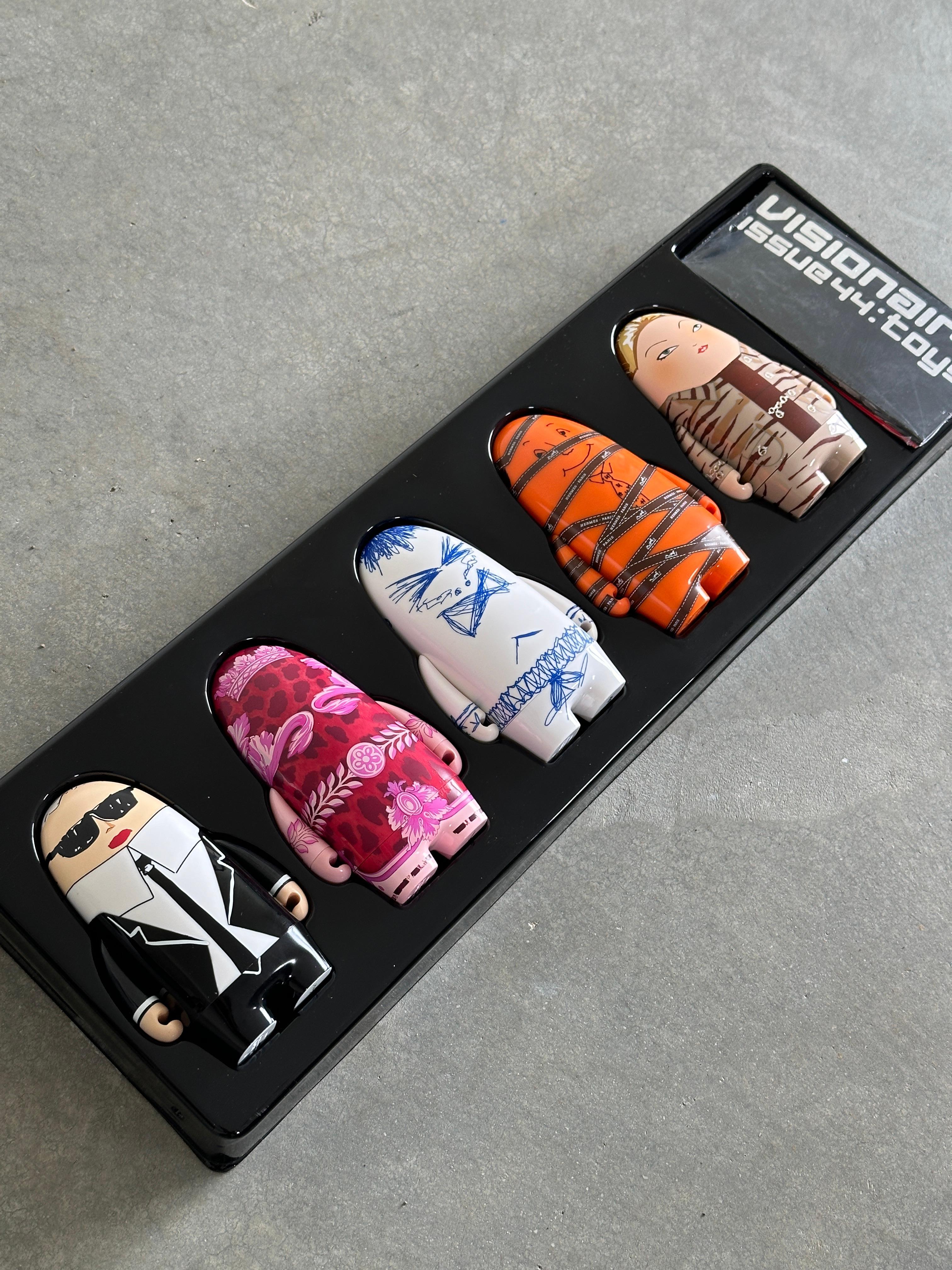 American VISIONAIRE 44: Toys by kidrobot - black (2598/4000) For Sale