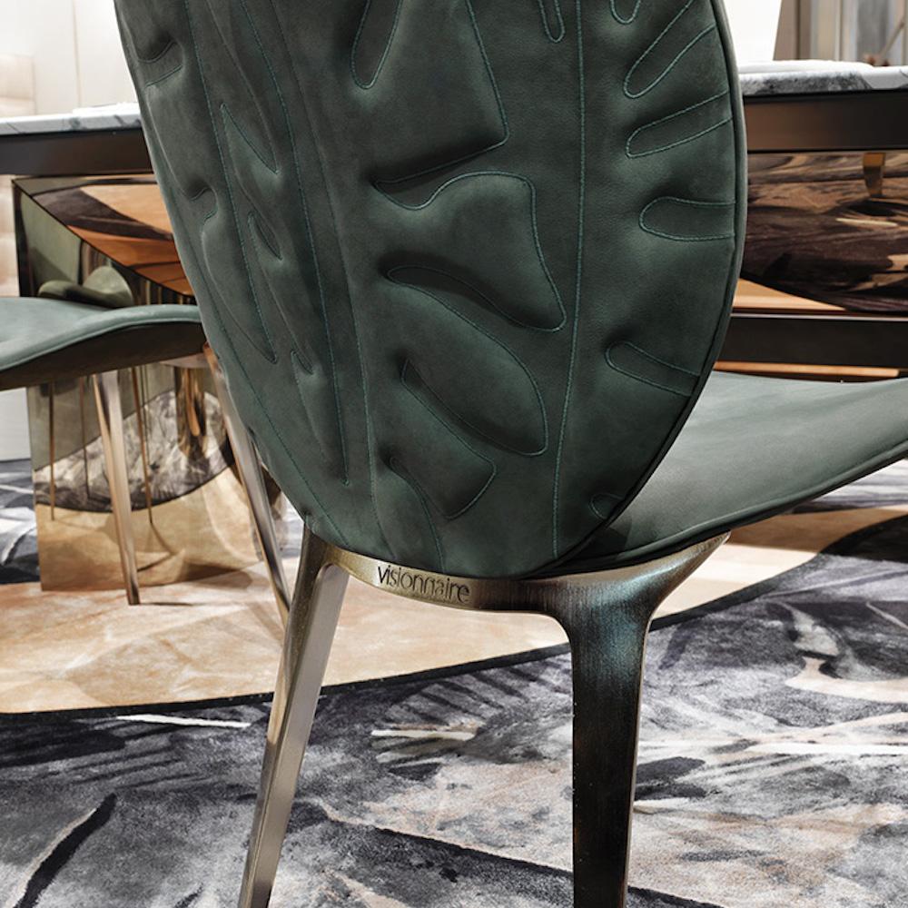 Fait main Chaise Visionnaire Astrid tapissée avec pieds en aluminium d'Alessandro La Spada