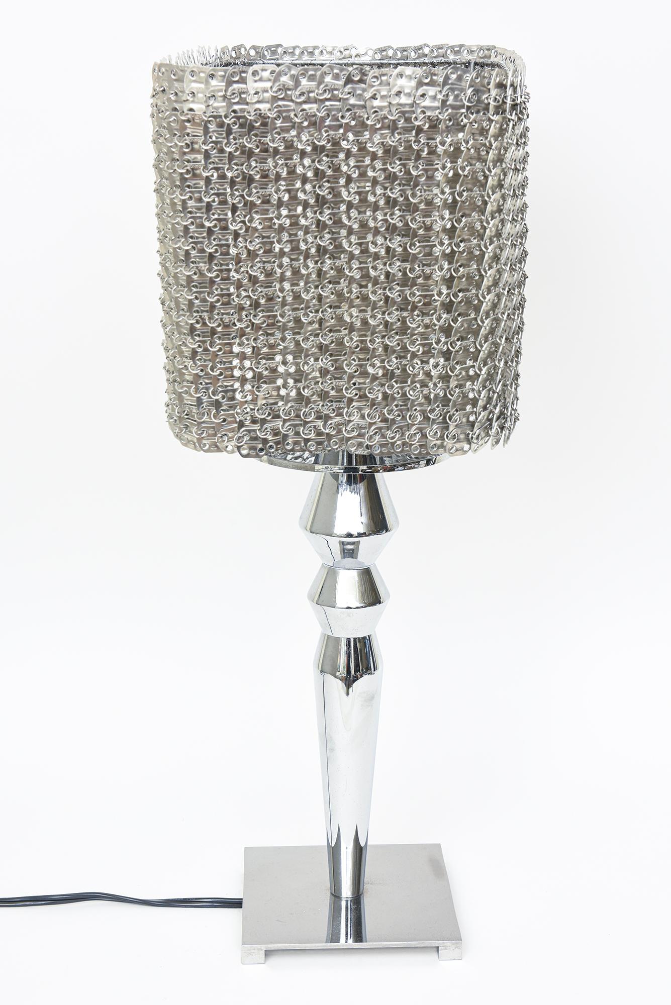 Moderne Visionnaire Isottta Chain Link Luxury Table Lamp Italian en vente